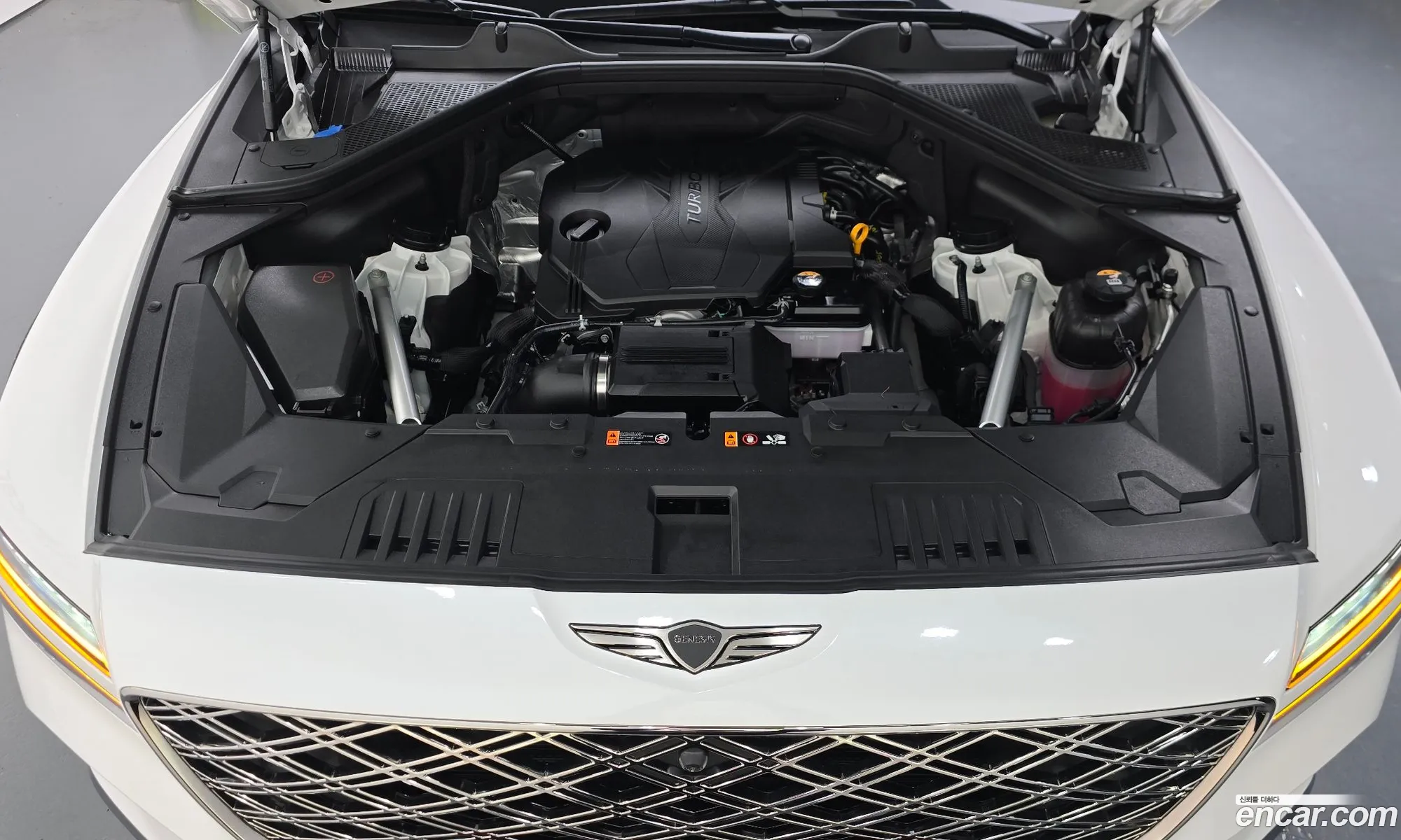 Genesis GV80 2025 — 16