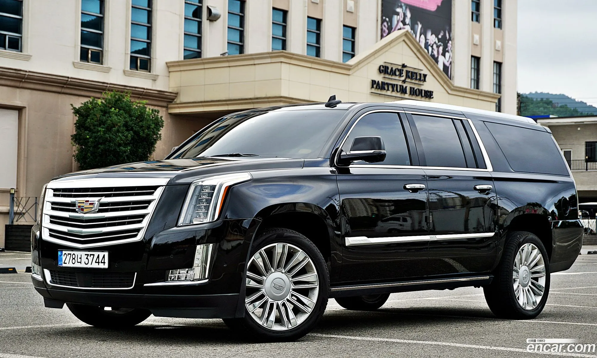 Cadillac Escalade 2019 — 16