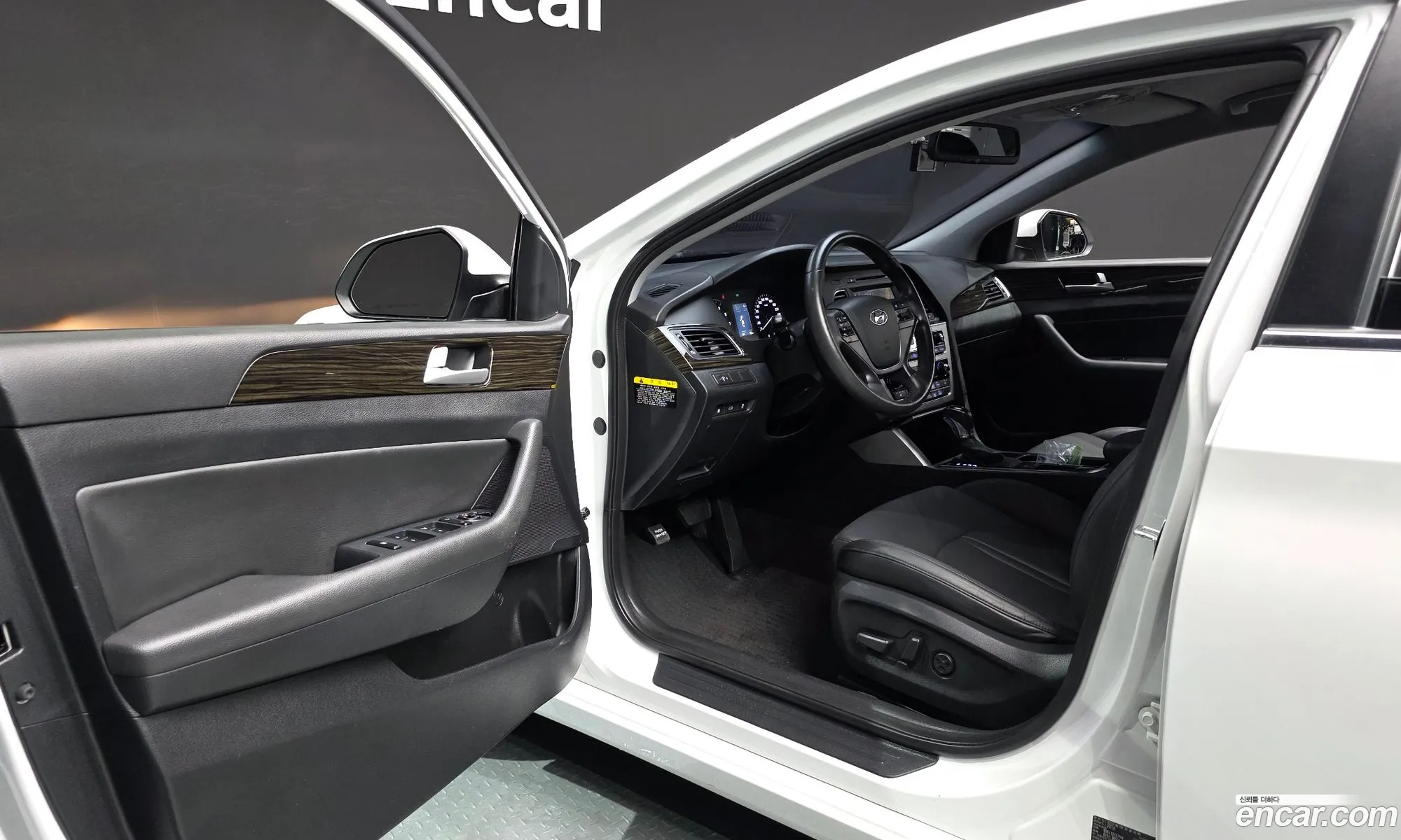 Hyundai LF Sonata 2016 — 3