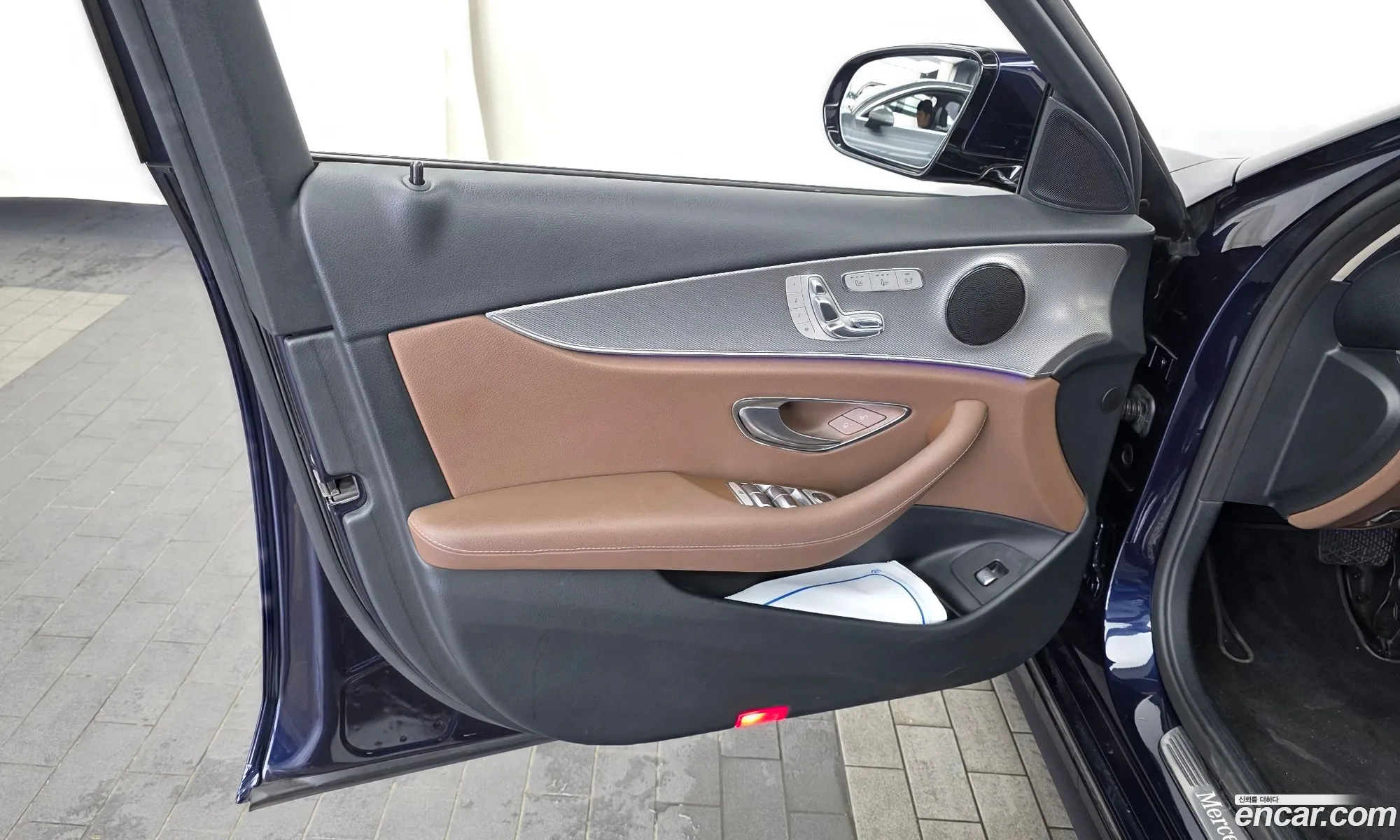 Mercedes-Benz E-Class W213 2017 — 23