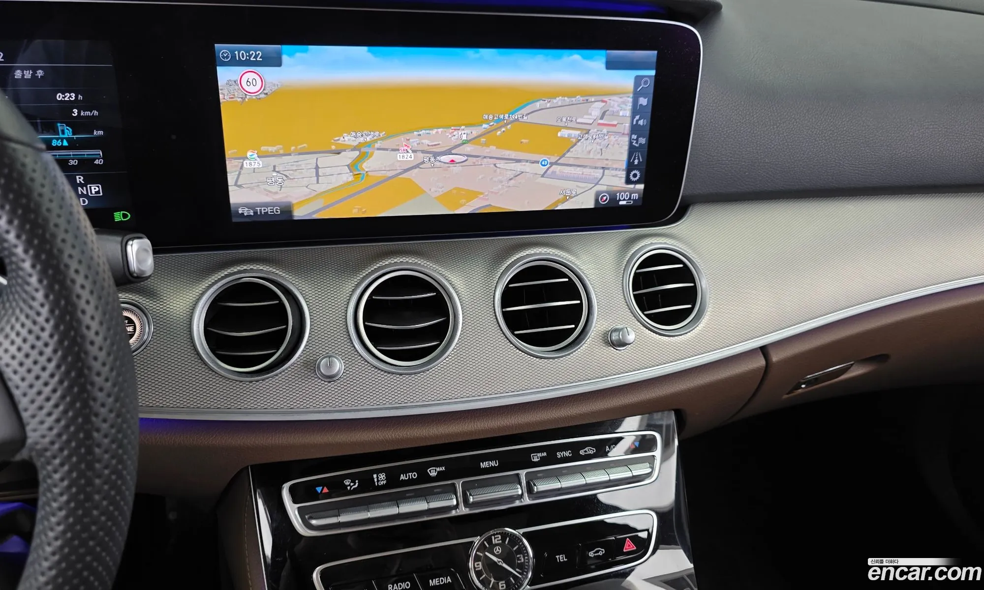 Mercedes-Benz E-Class W213 2017 — 15