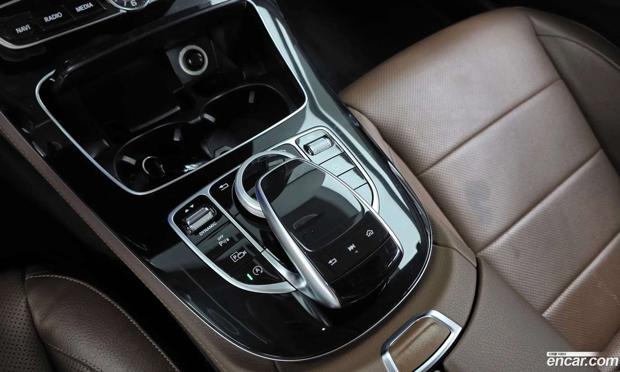 Mercedes-Benz E-Class W213 2017 — 31