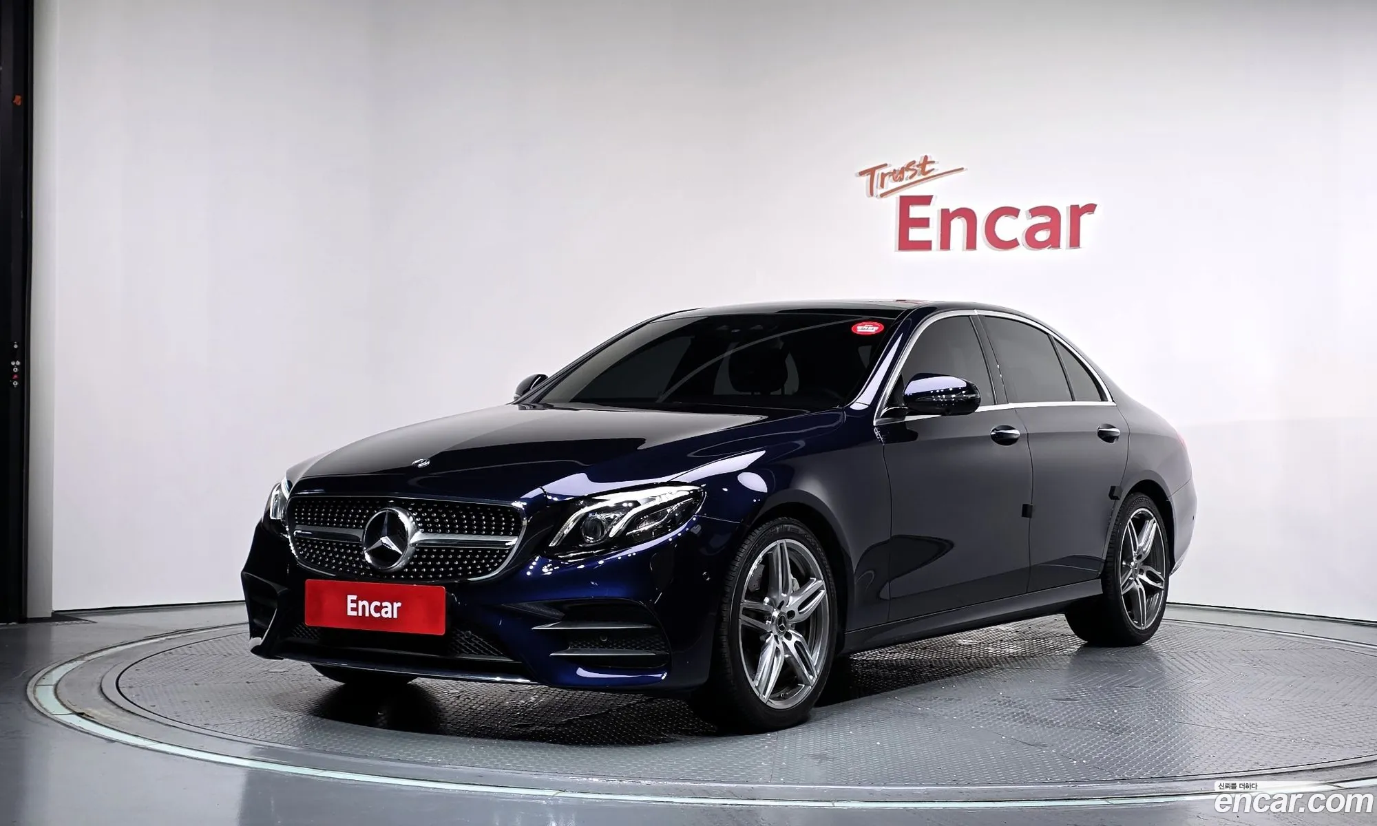 Mercedes-Benz E-Class W213 2017 — 13