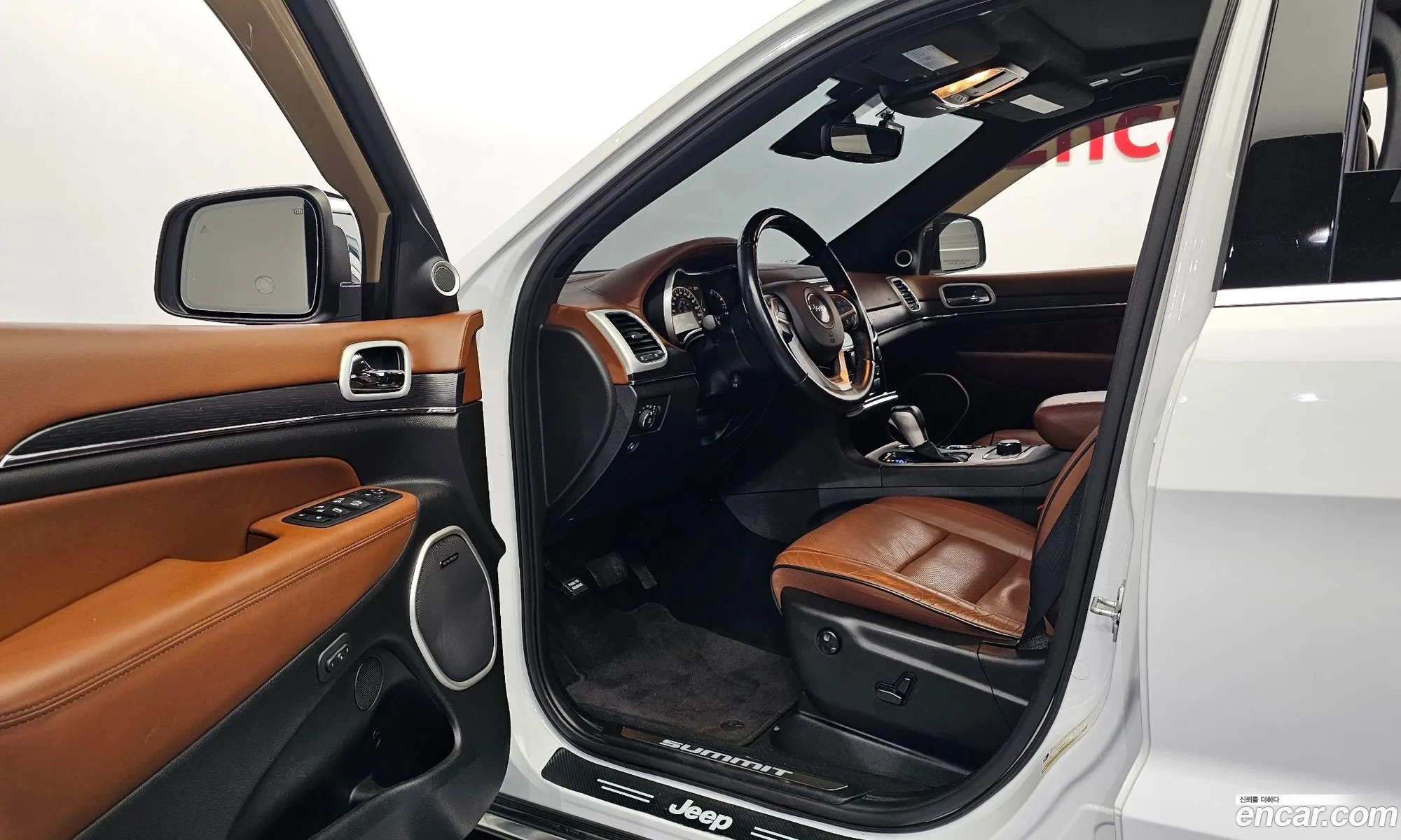 Jeep Grand Cherokee 2020 — 17