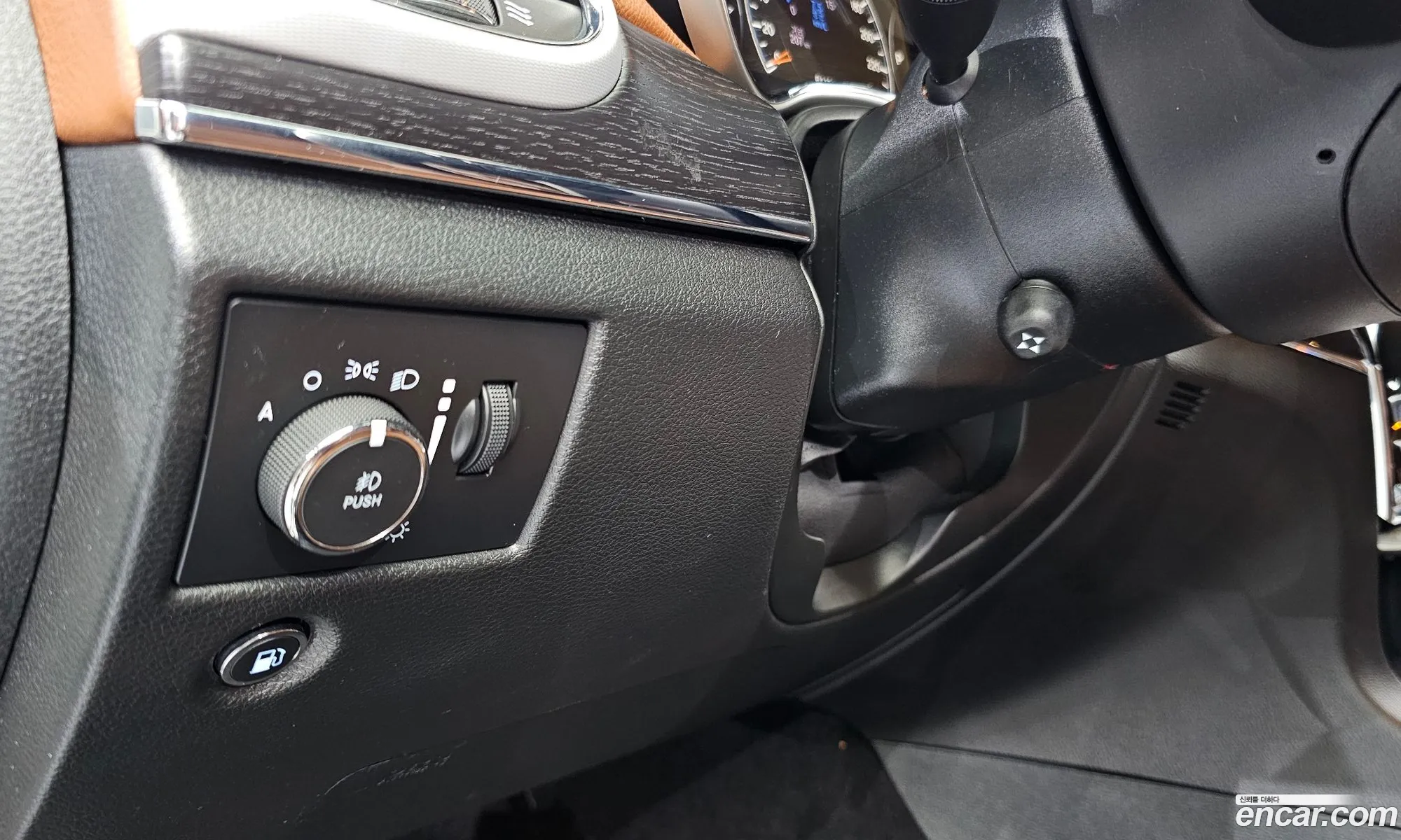 Jeep Grand Cherokee 2020 — 32