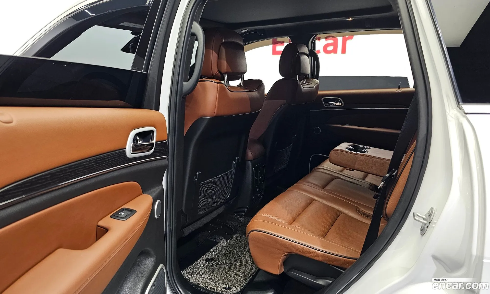 Jeep Grand Cherokee 2020 — 4