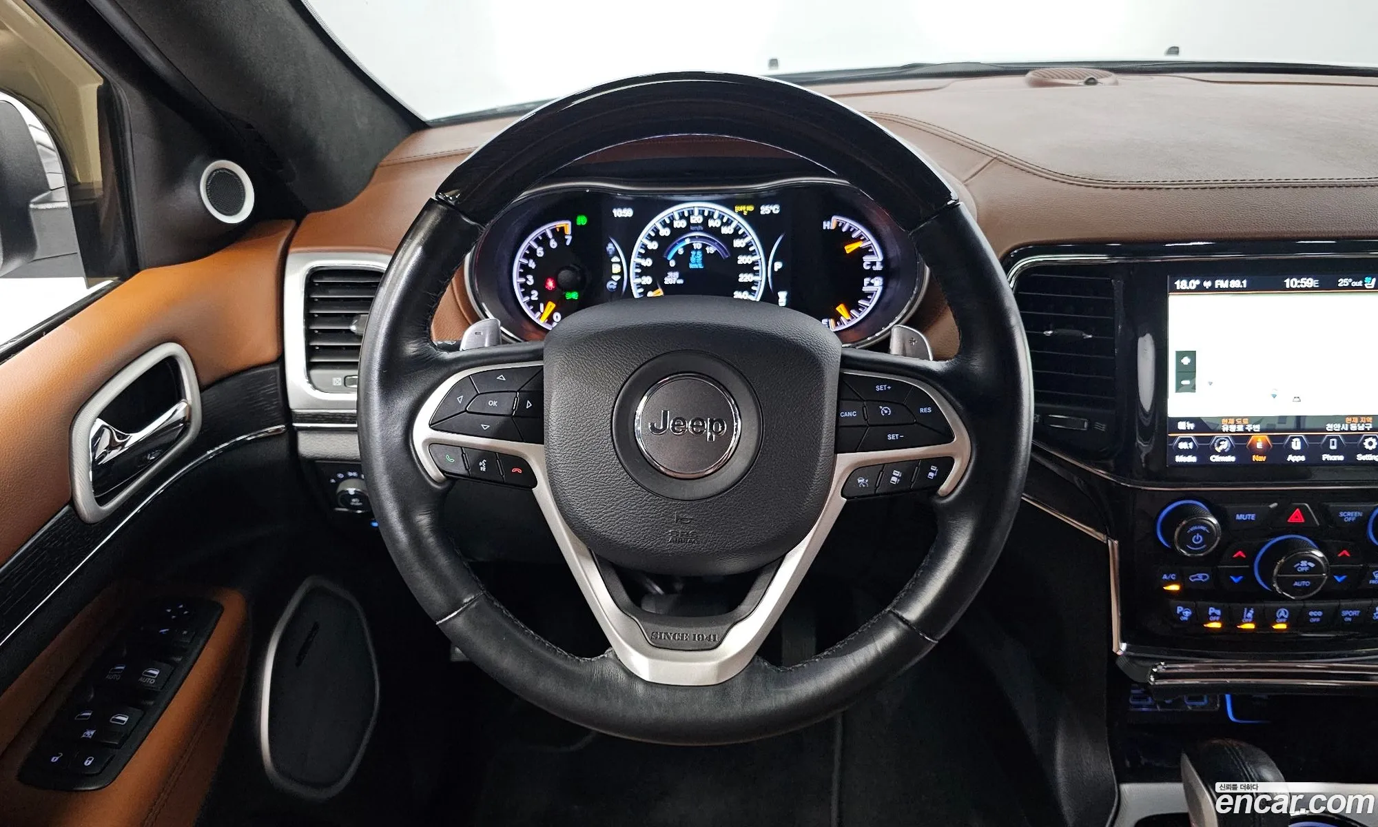 Jeep Grand Cherokee 2020 — 25