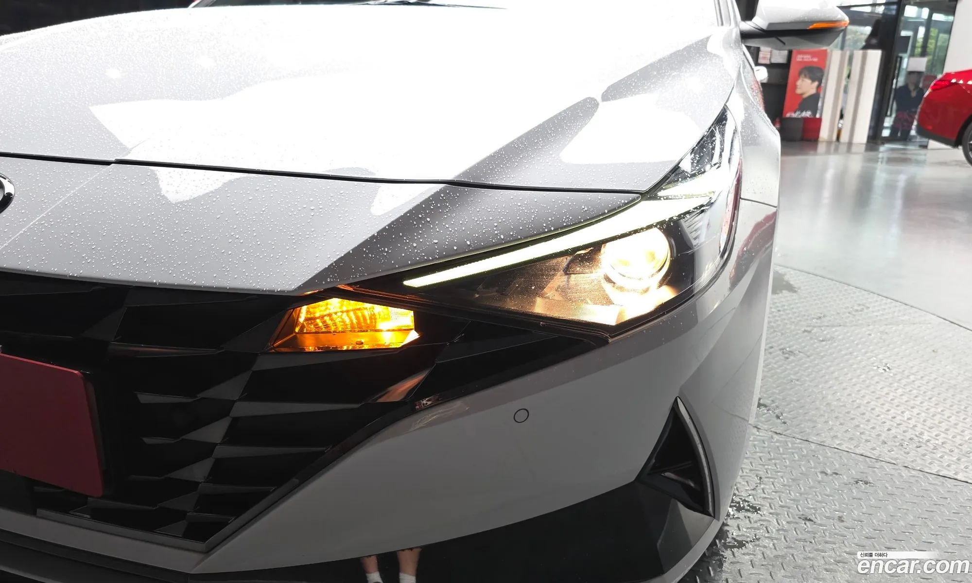 Hyundai Elantra Hybrid