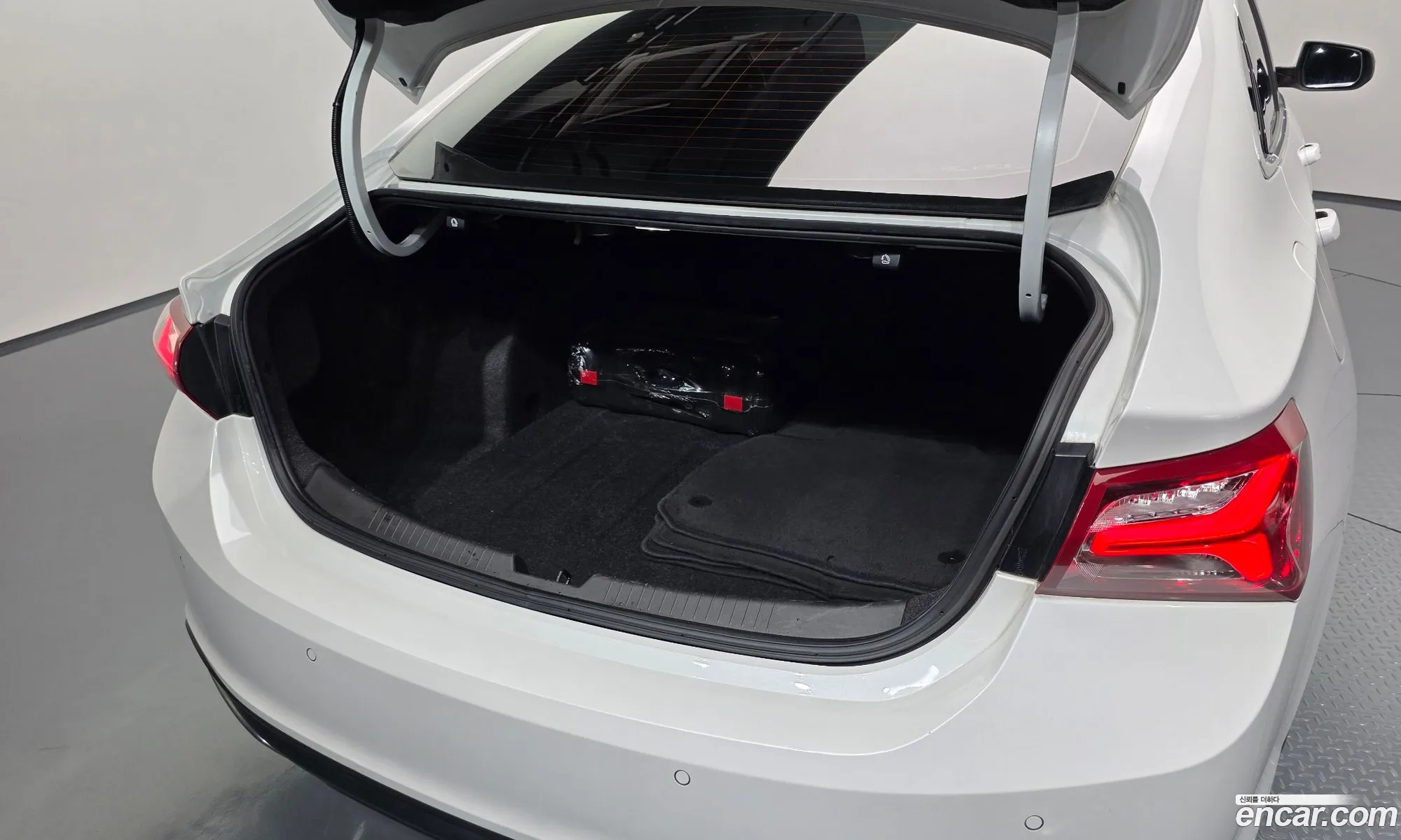 Chevrolet (GM Daewoo) Malibu 2021 — 24