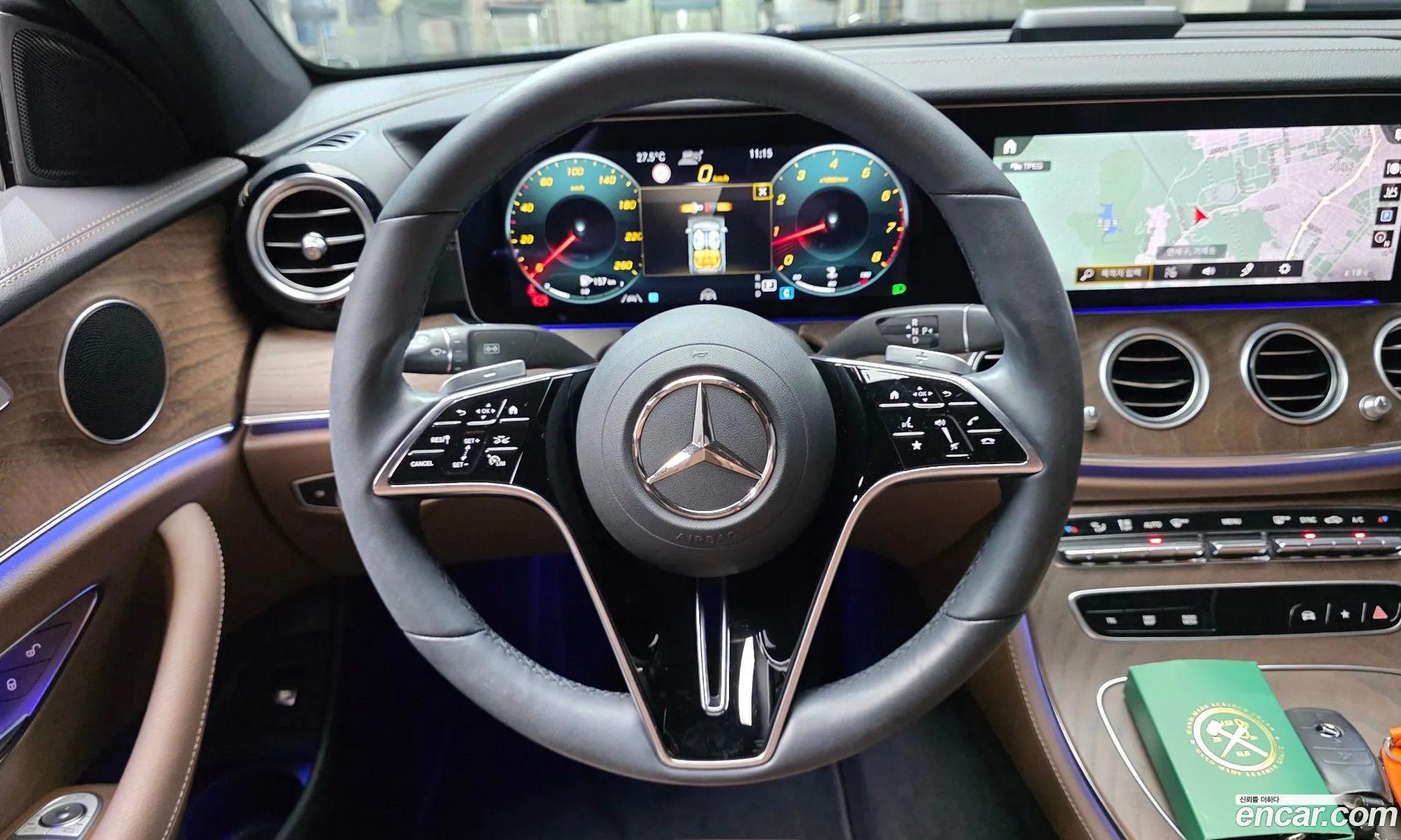 Mercedes-Benz E-Class W213 2022 — 25