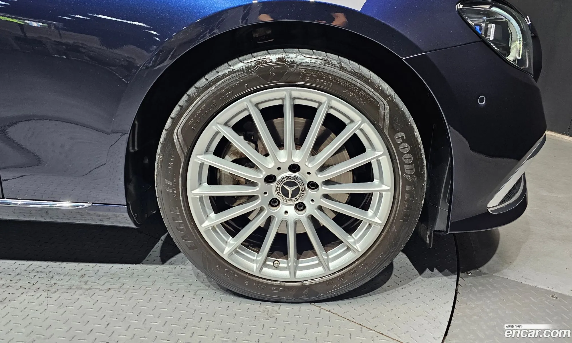 Mercedes-Benz E-Class W213 2022 — 31