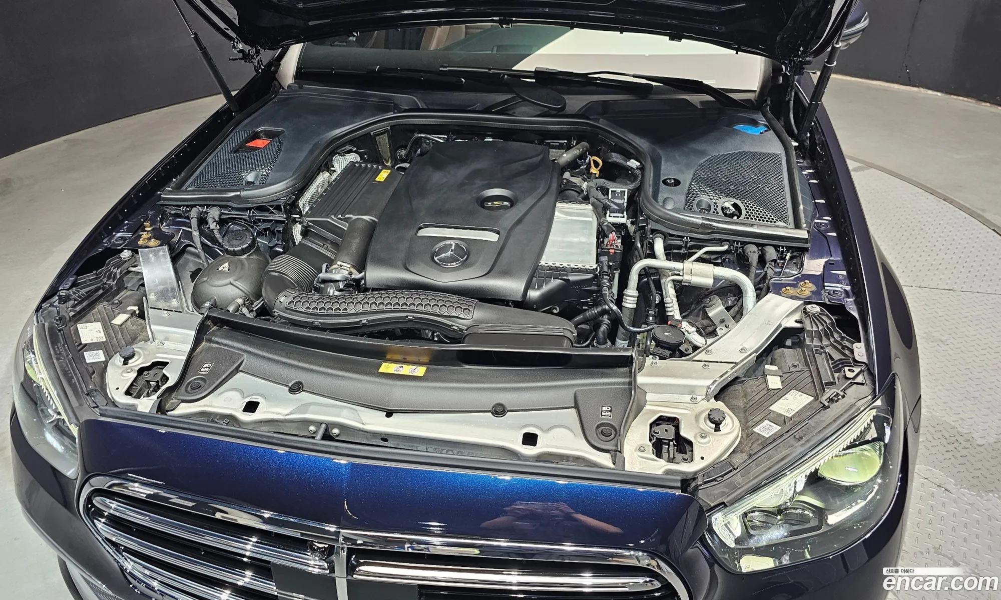 Mercedes-Benz E-Class W213 2022 — 26