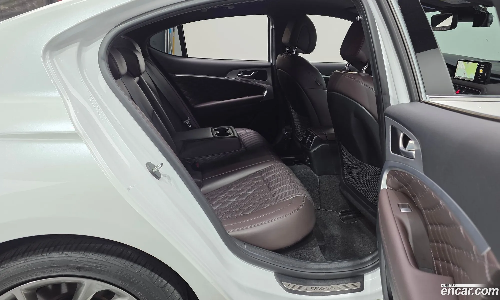 Genesis G70 2021 — 10