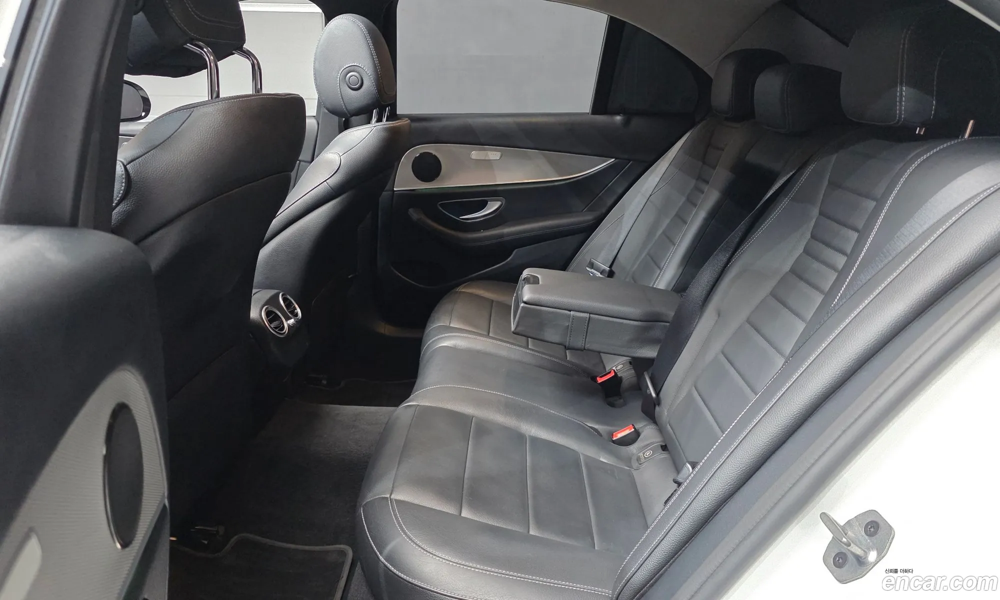 Mercedes-Benz E-Class W213 2018 — 19