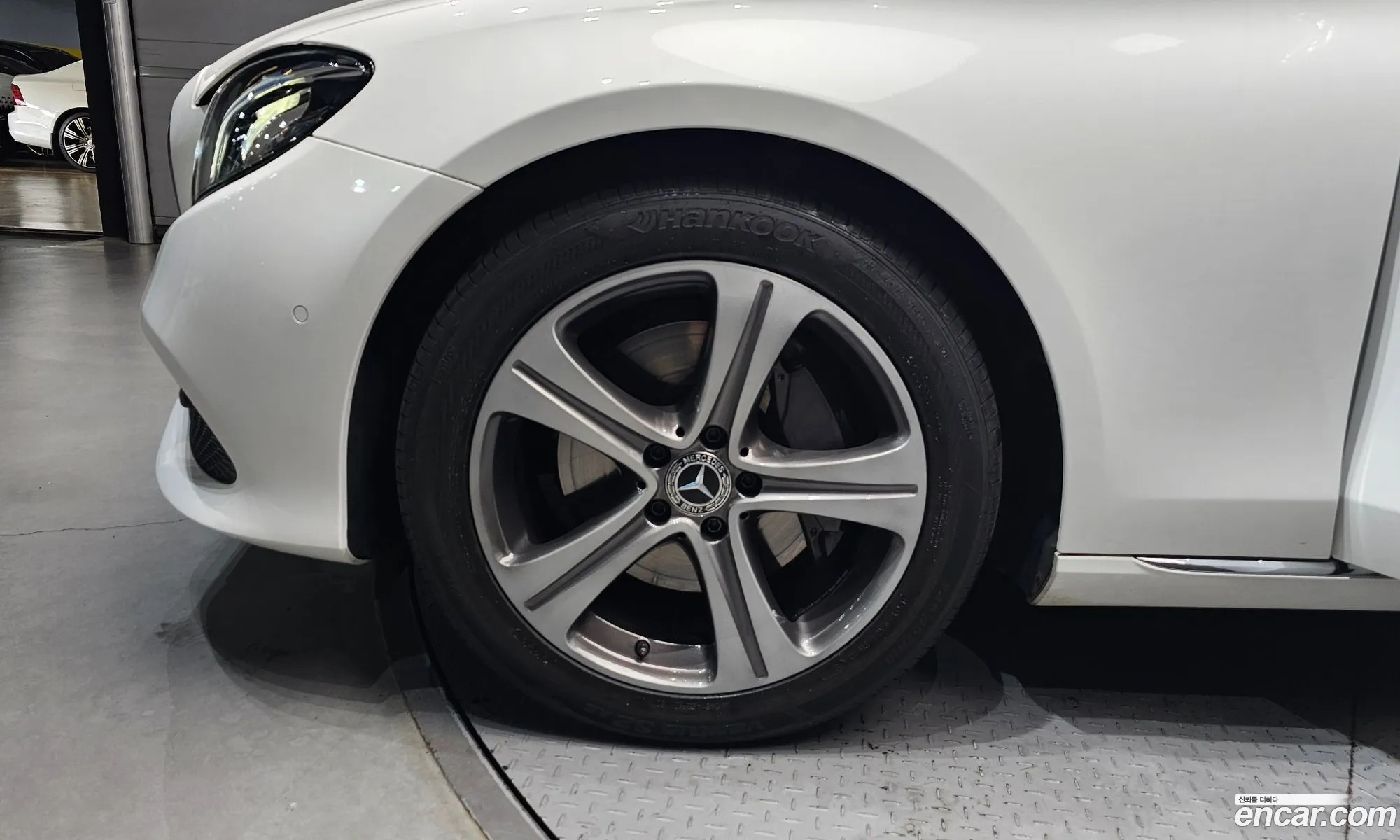 Mercedes-Benz E-Class W213 2018 — 20