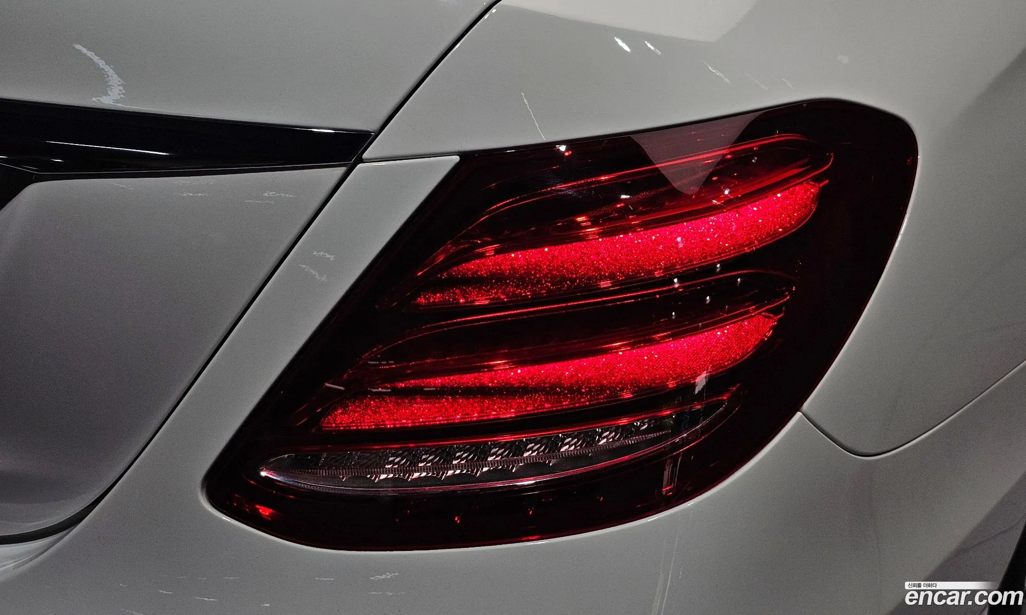 Mercedes-Benz E-Class W213 2018 — 17