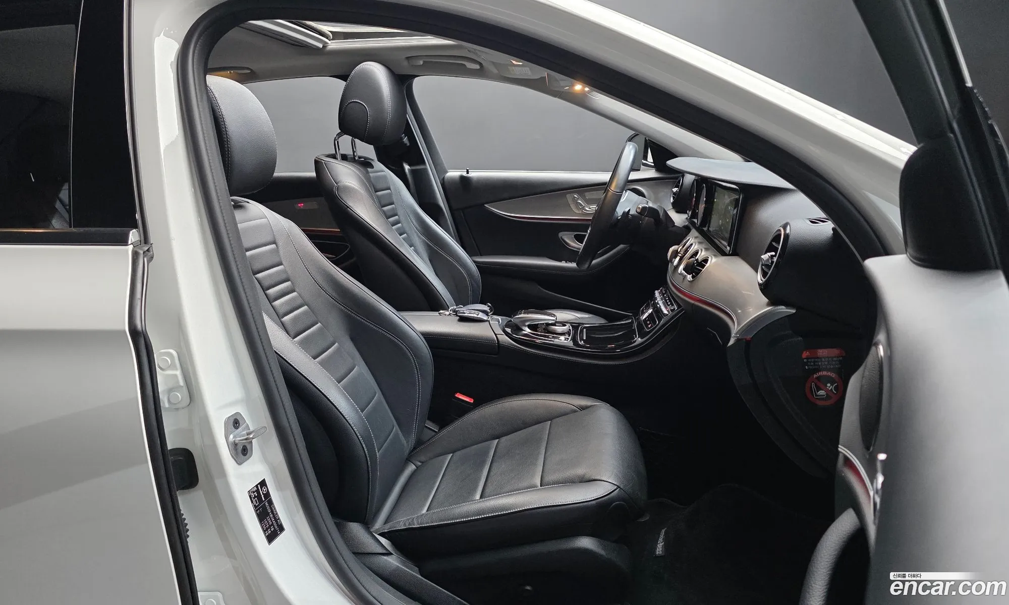 Mercedes-Benz E-Class W213 2018 — 23