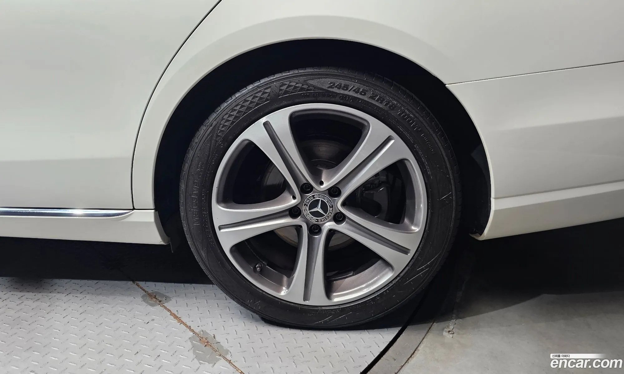 Mercedes-Benz E-Class W213 2018 — 3