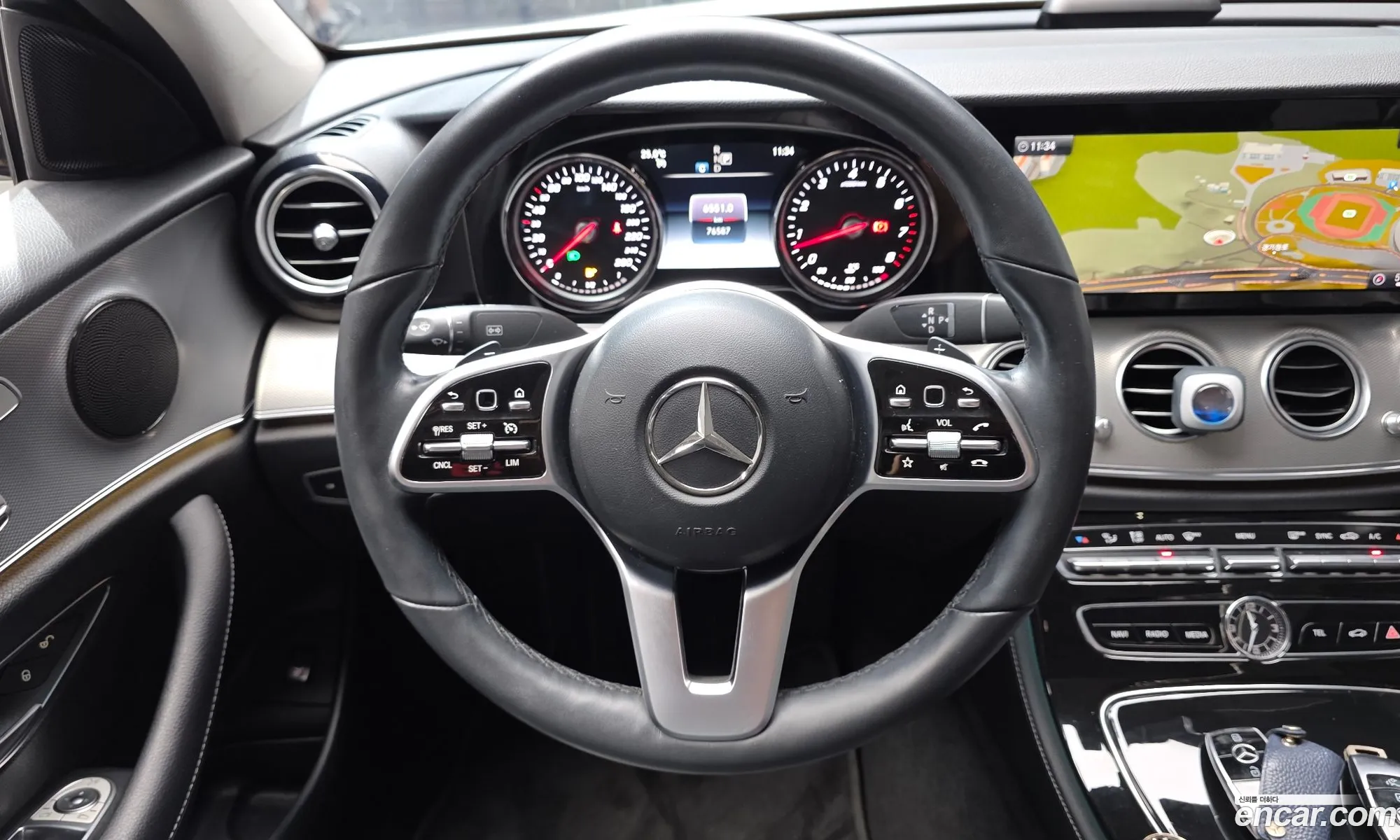 Mercedes-Benz E-Class W213 2018 — 21