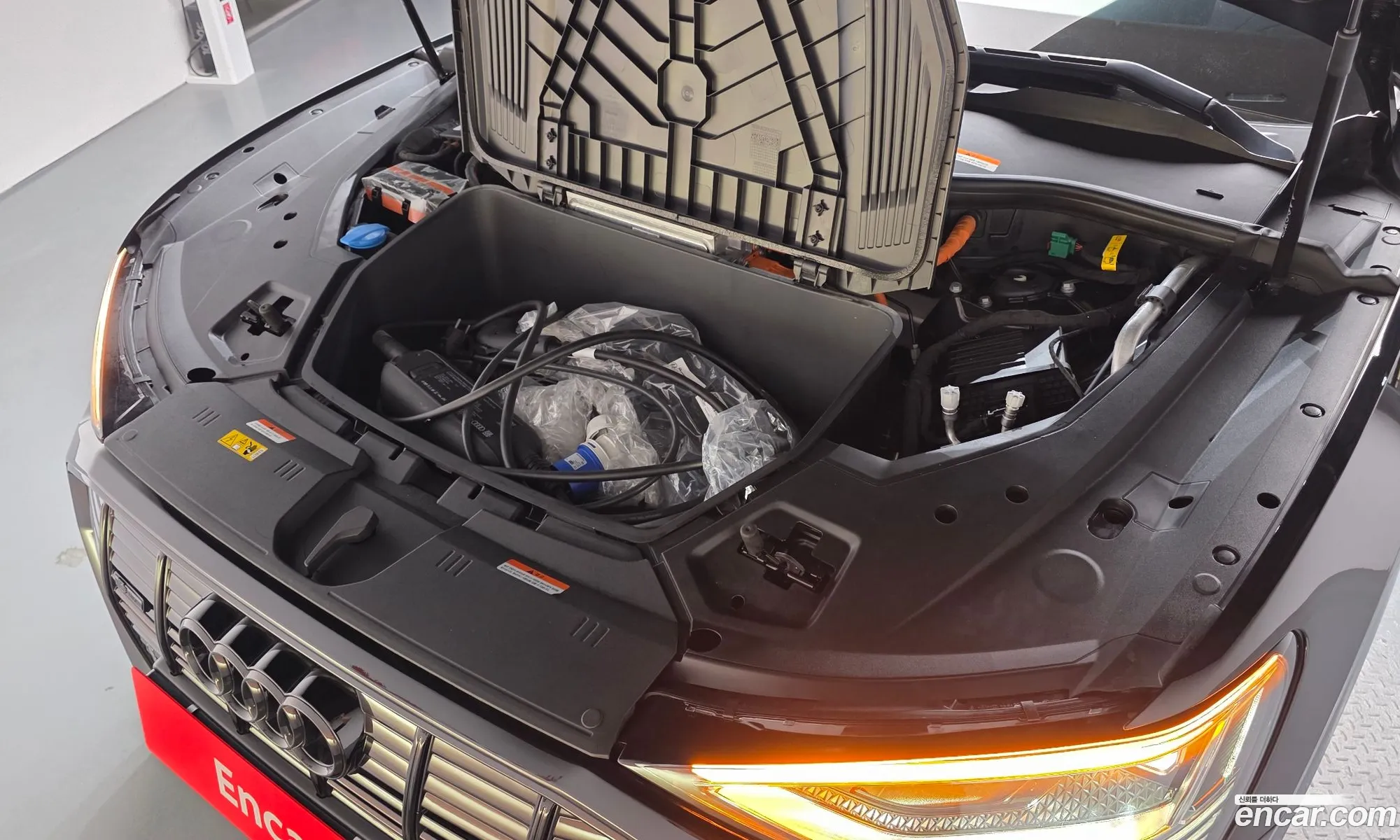 Audi e-tron 2023 WAUZZZGE2PB017994 — 7