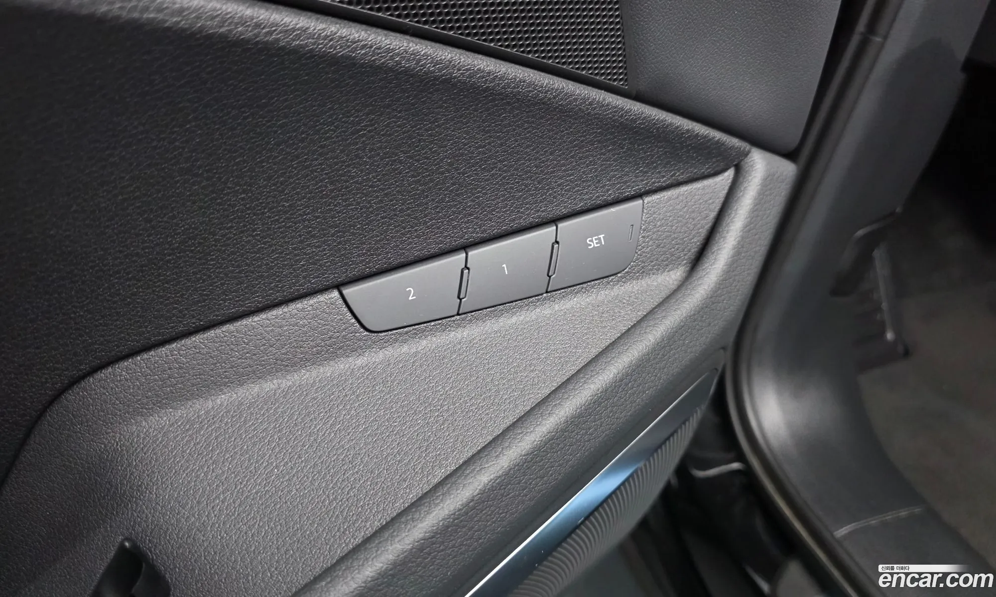 Audi e-tron 2023 WAUZZZGE2PB017994 — 9