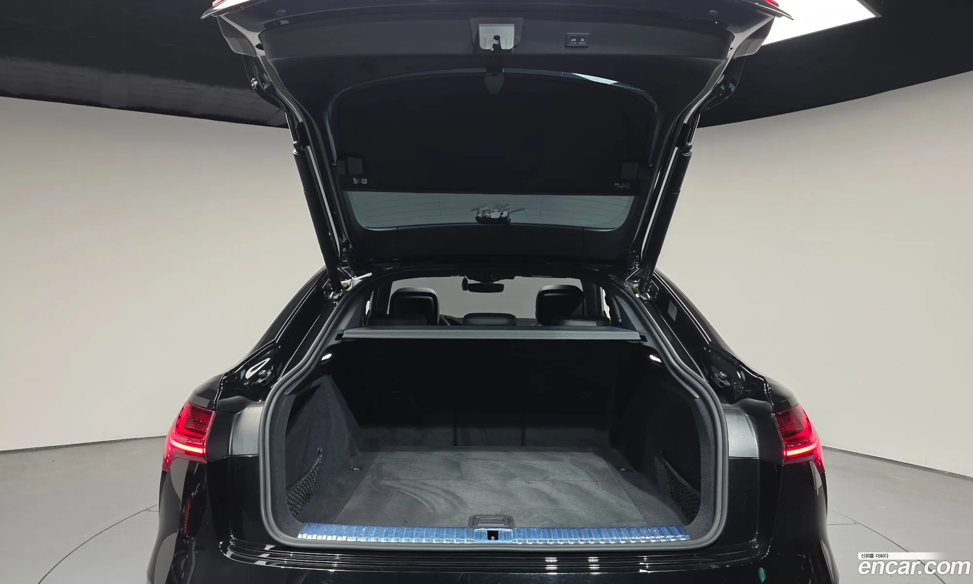 Audi e-tron 2023 WAUZZZGE2PB017994 — 11