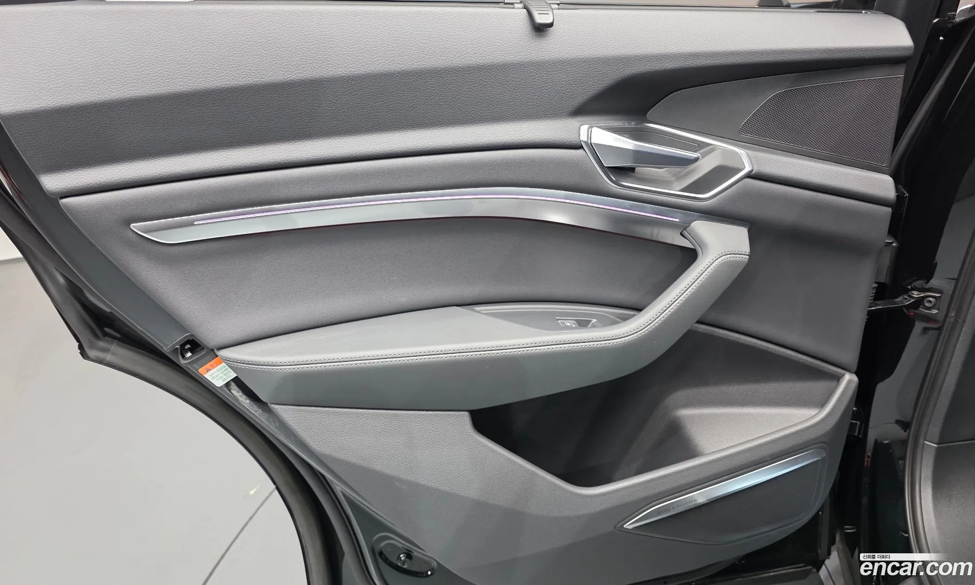Audi e-tron 2023 WAUZZZGE2PB017994 — 17