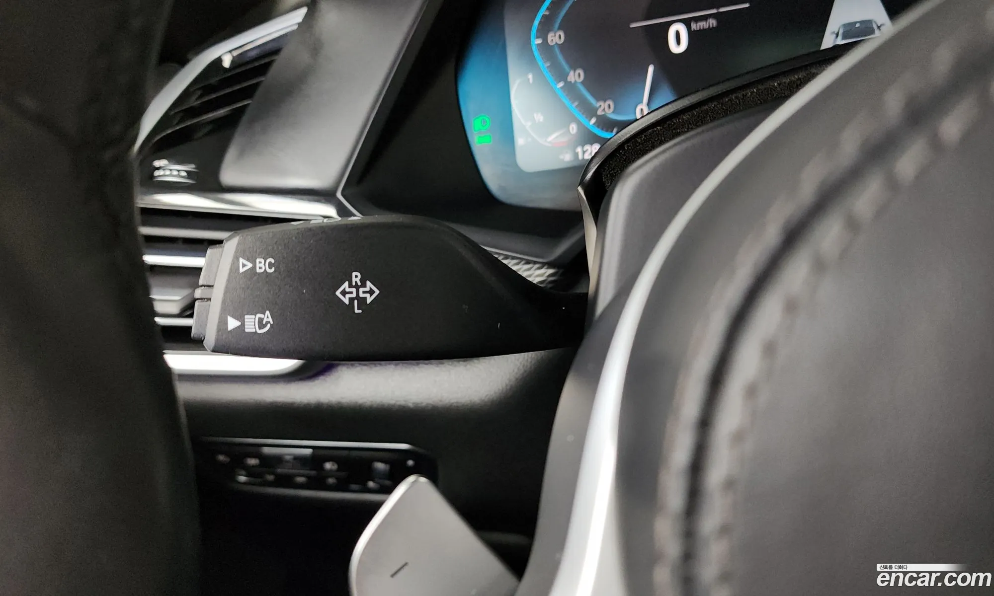 BMW X6 2020 — 24