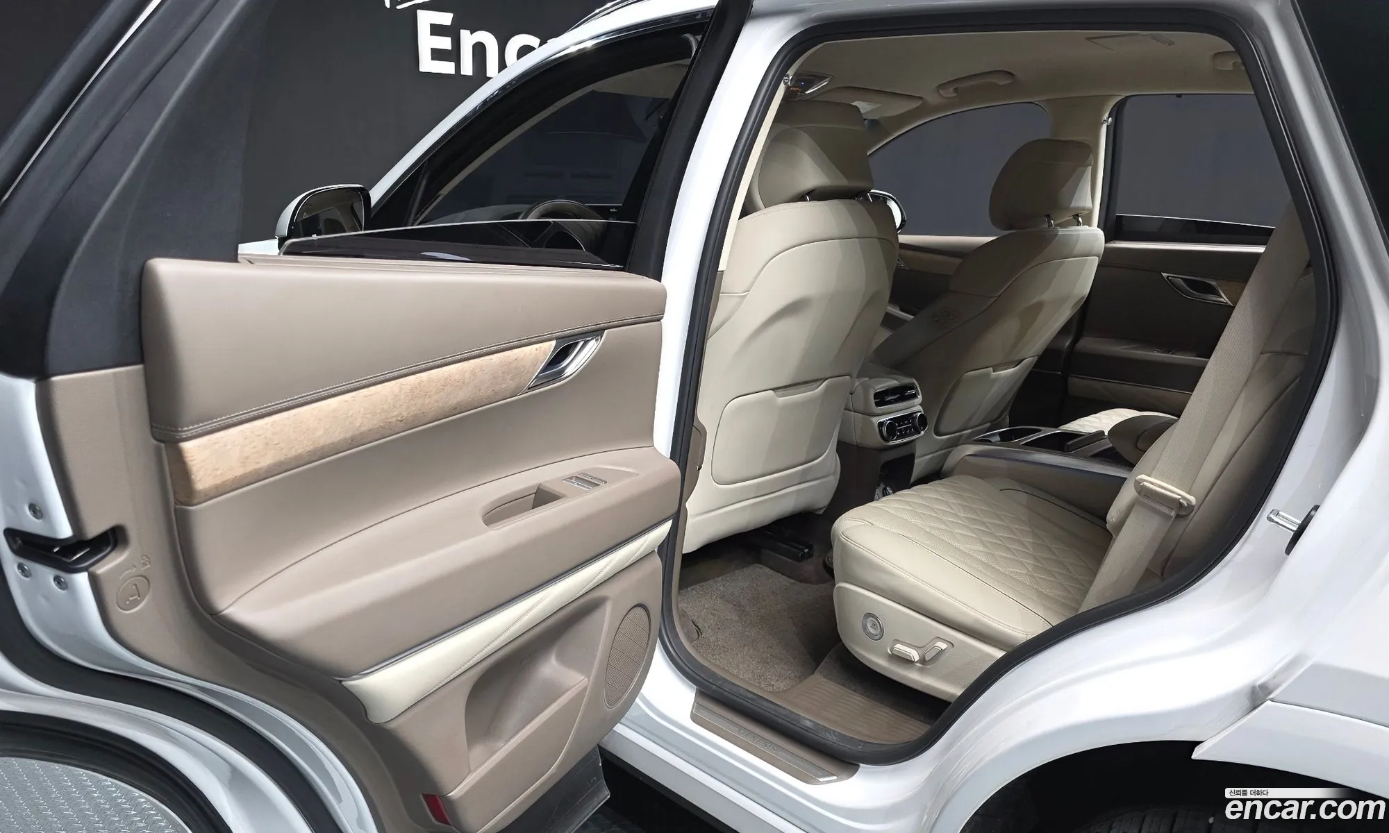 Genesis GV80 2022 — 12