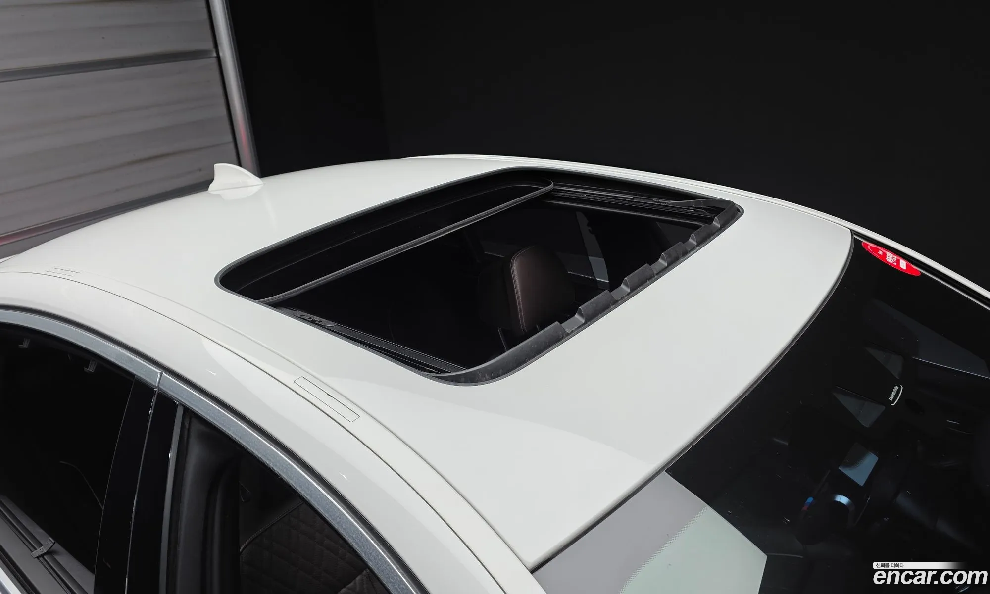 BMW 5 Series 2019 WBAJD3103KWW39401 — 5