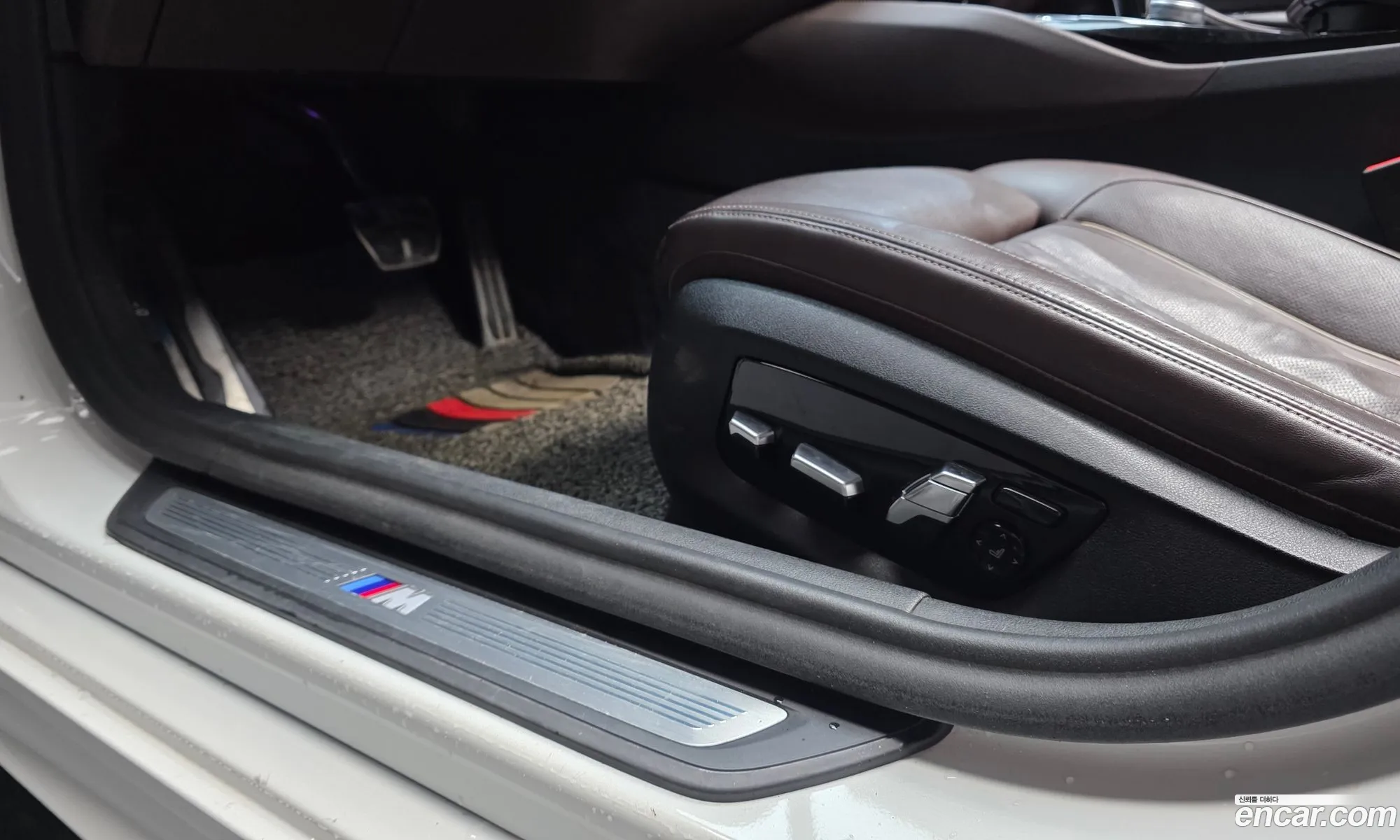 BMW 5 Series 2019 WBAJD3103KWW39401 — 22
