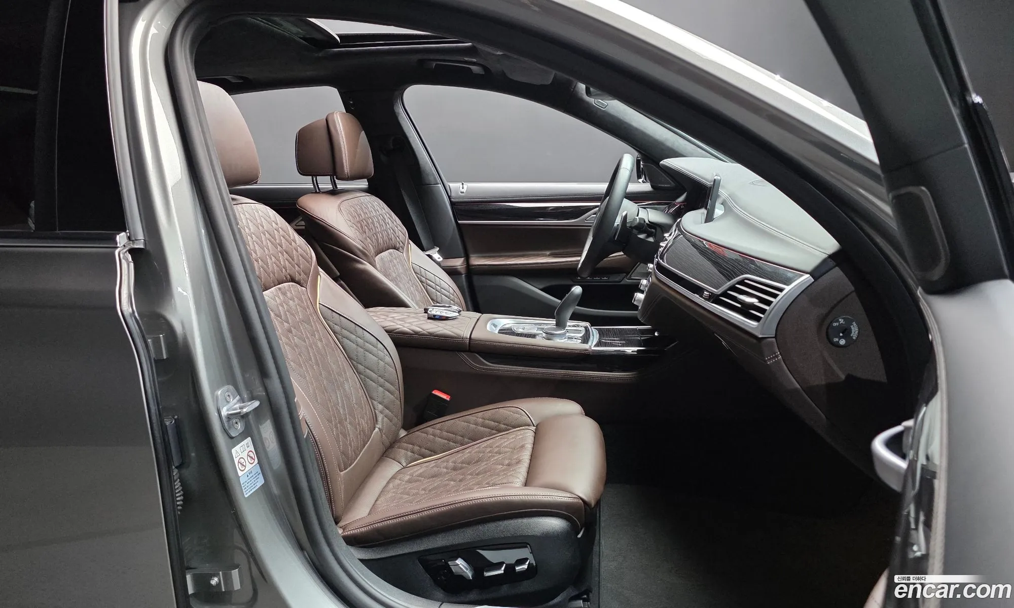 BMW 7 Series 2020 WBA7B8101MCF07984 — 27