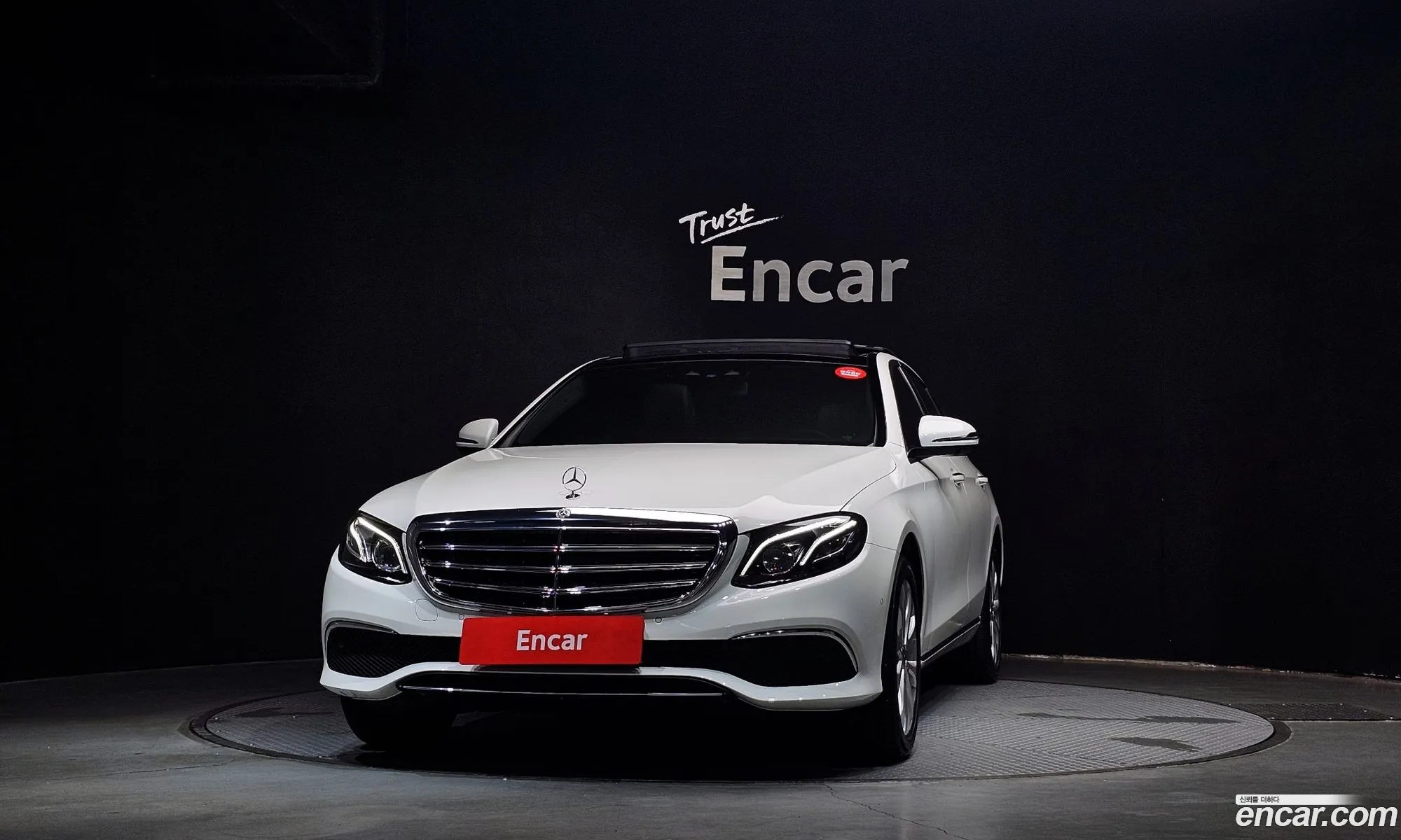 Mercedes-Benz E-Class W213 2019 WDDZF4KB8KA657966 — 4