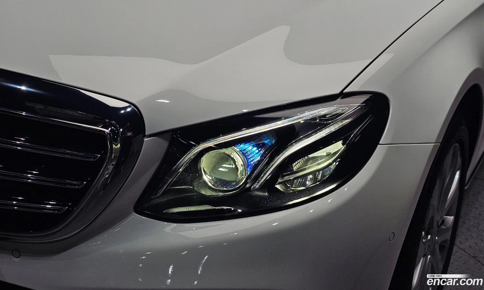 Mercedes-Benz E-Class W213 2019 WDDZF4KB8KA657966 — 31