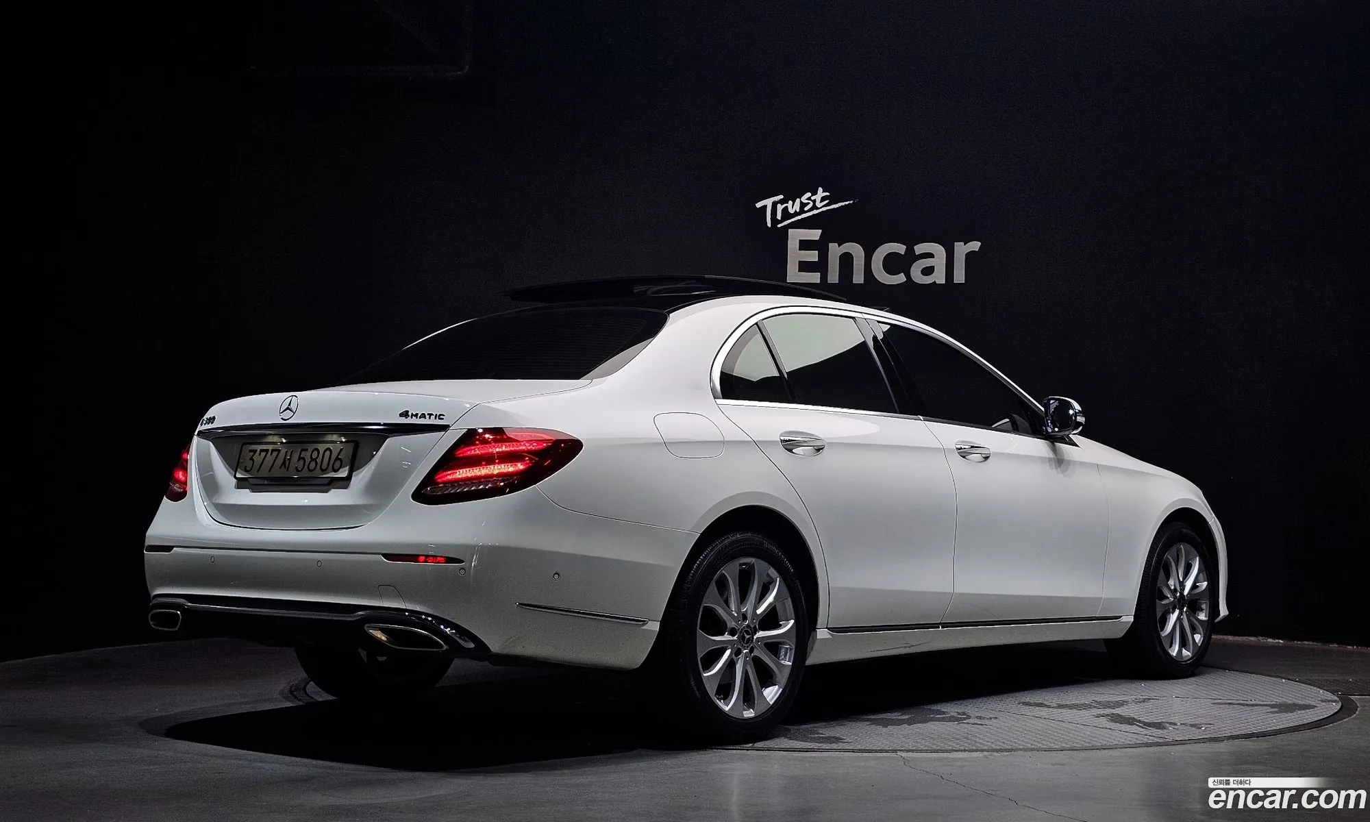 Mercedes-Benz E-Class W213 2019 WDDZF4KB8KA657966 — 9