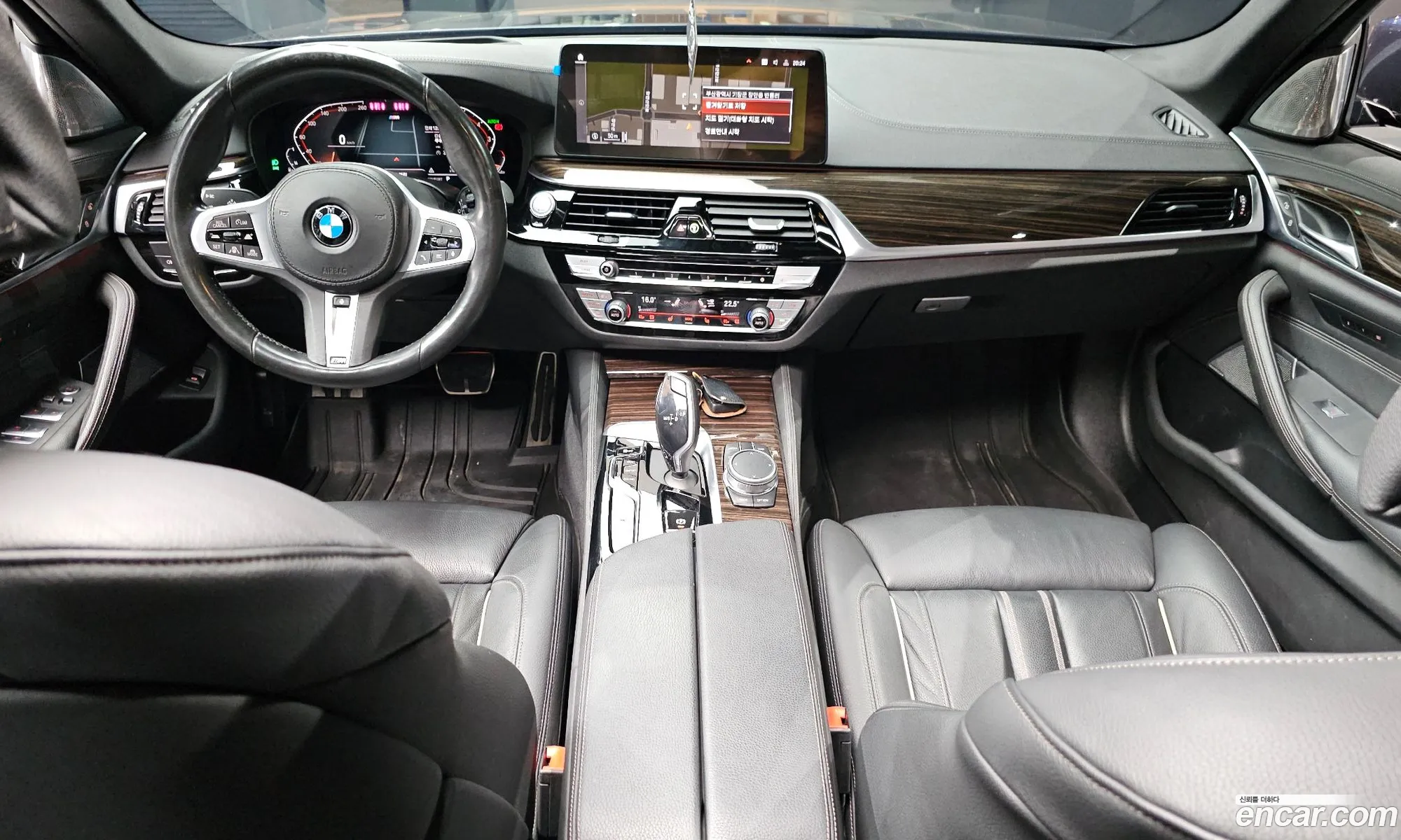 BMW 5 Series 2021 WBA11BH00MCG26590 — 11