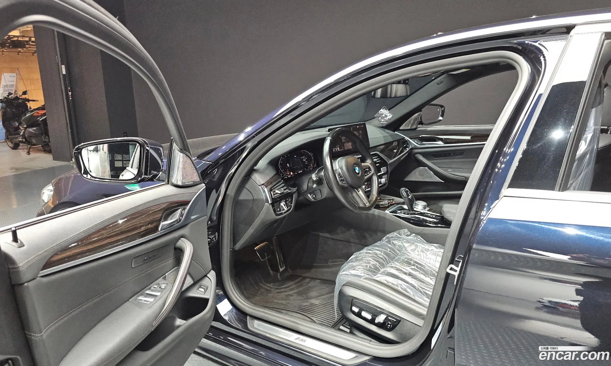 BMW 5 Series 2021 WBA11BH00MCG26590 — 15