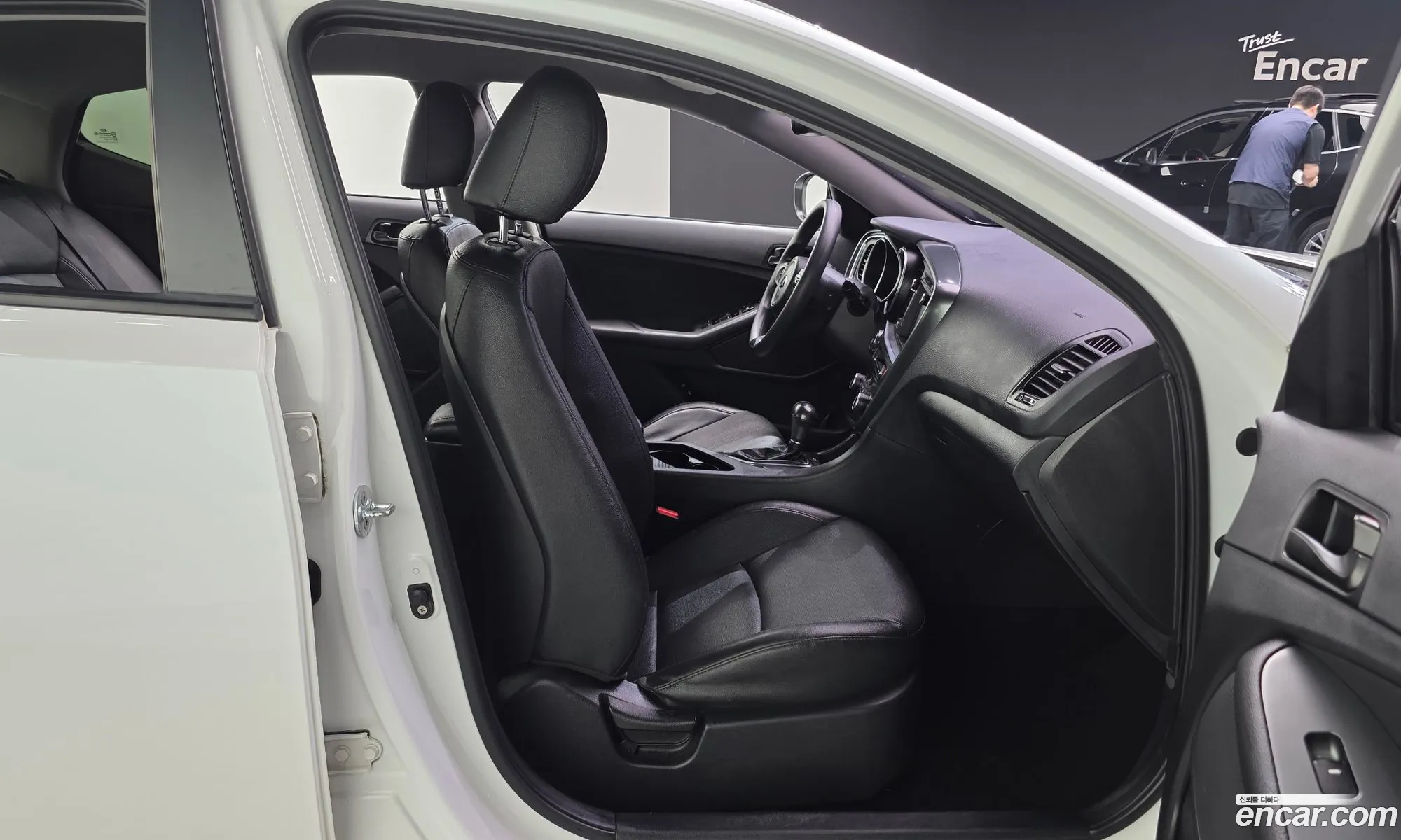 Kia K5 2014 — 12