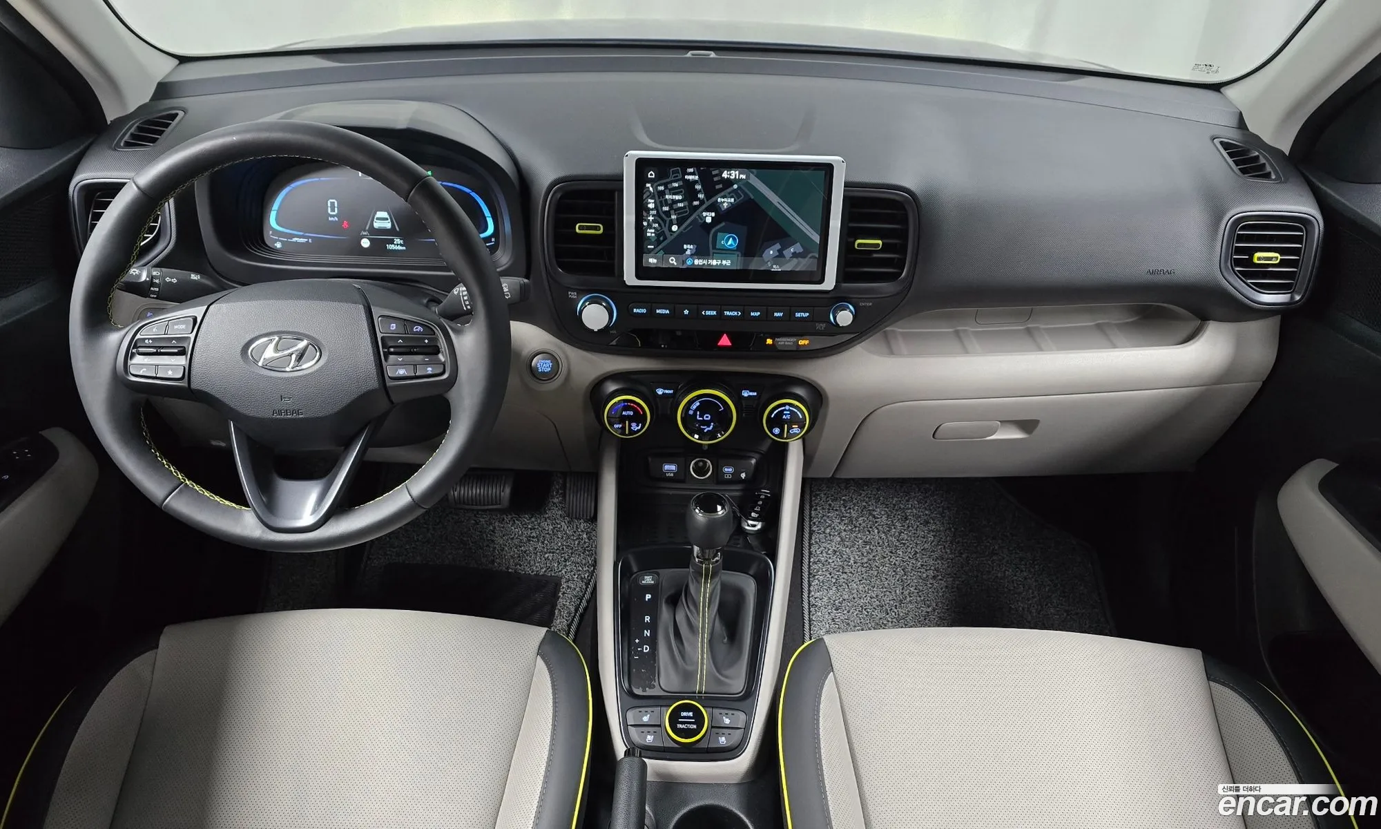 Hyundai Venue 2024 — 24
