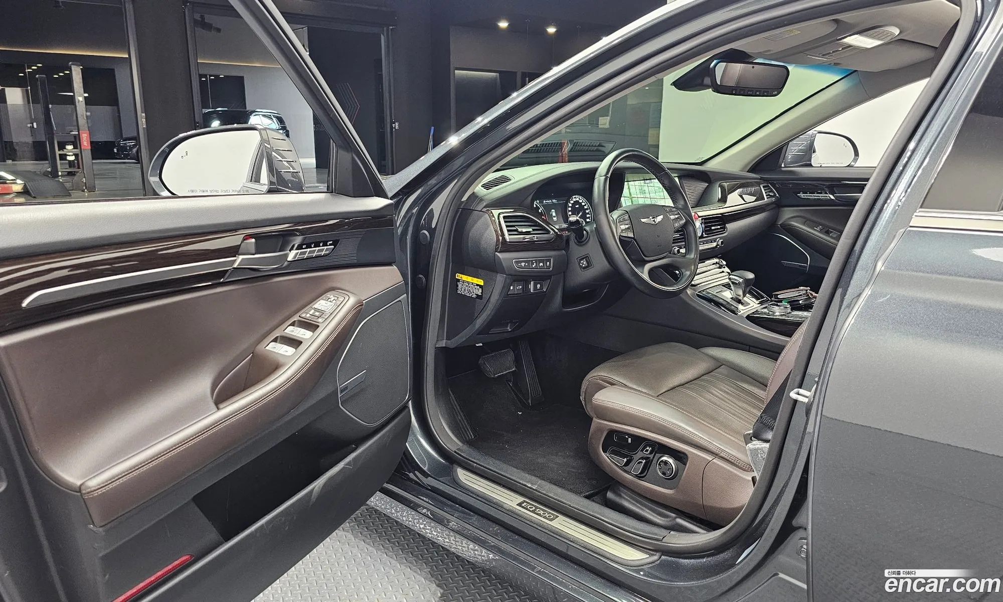 Genesis EQ900 2018 — 8