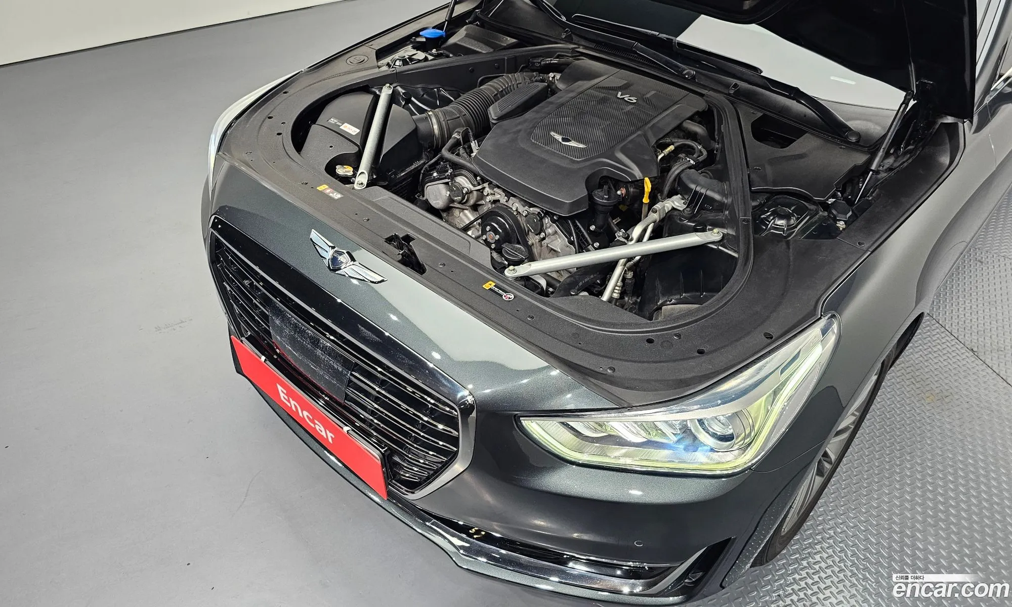 Genesis EQ900 2018 — 23