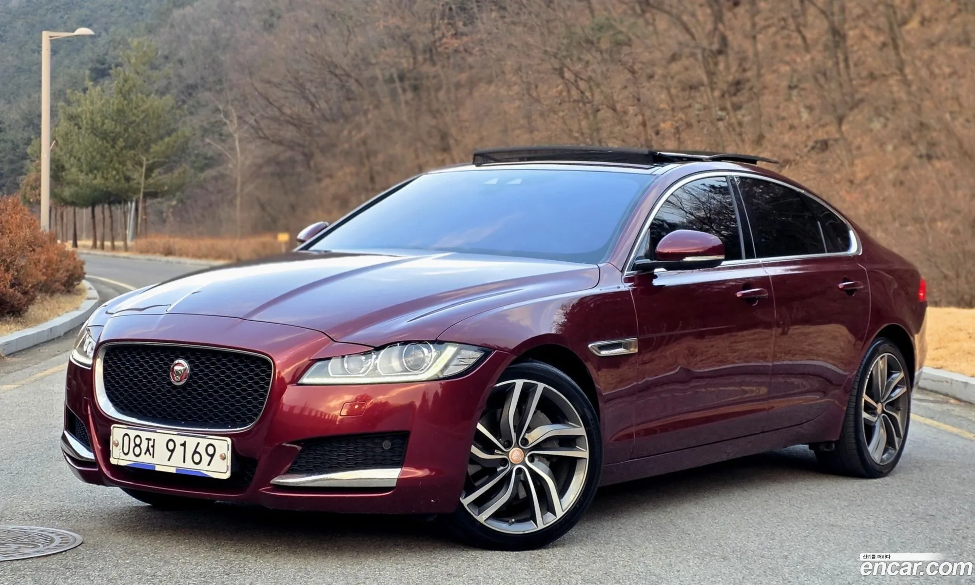 Jaguar XF 2017 — 13