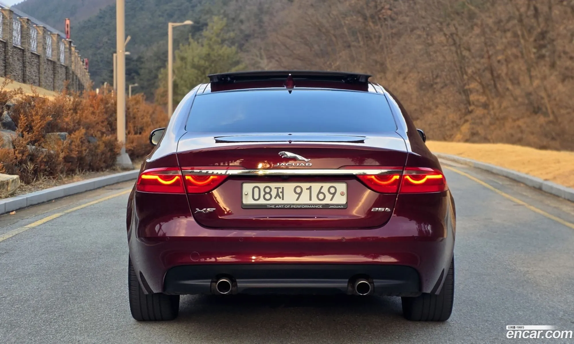 Jaguar XF 2017 — 16