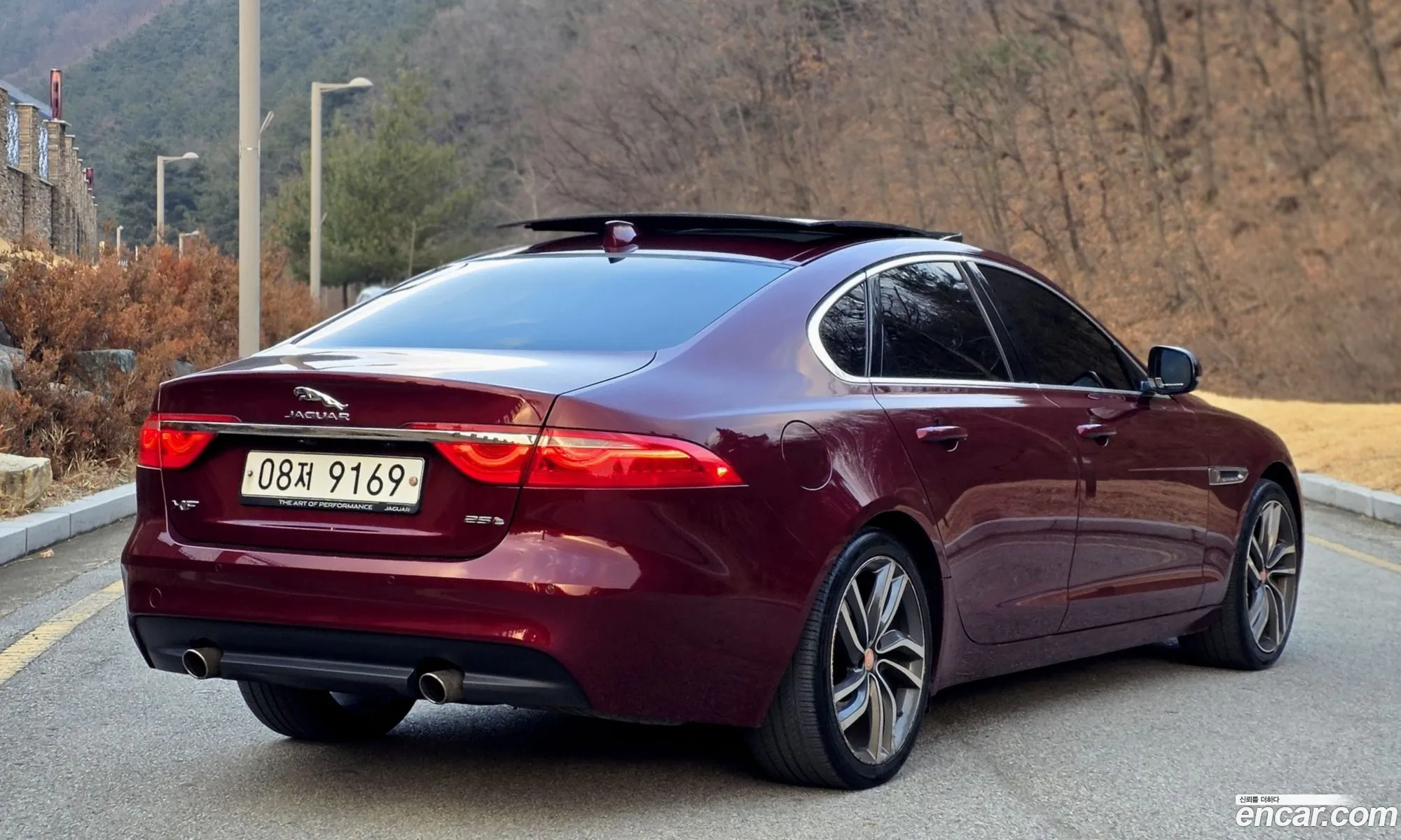 Jaguar XF 2017 — 8