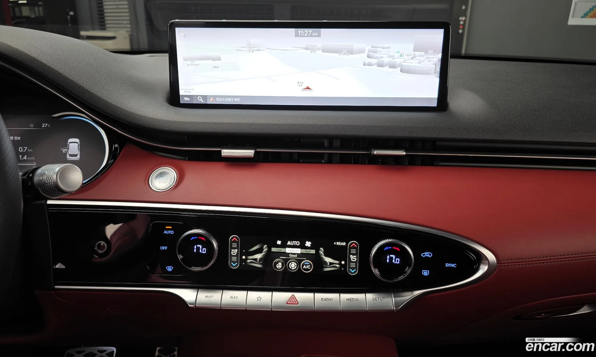 Genesis GV70 2021 — 17
