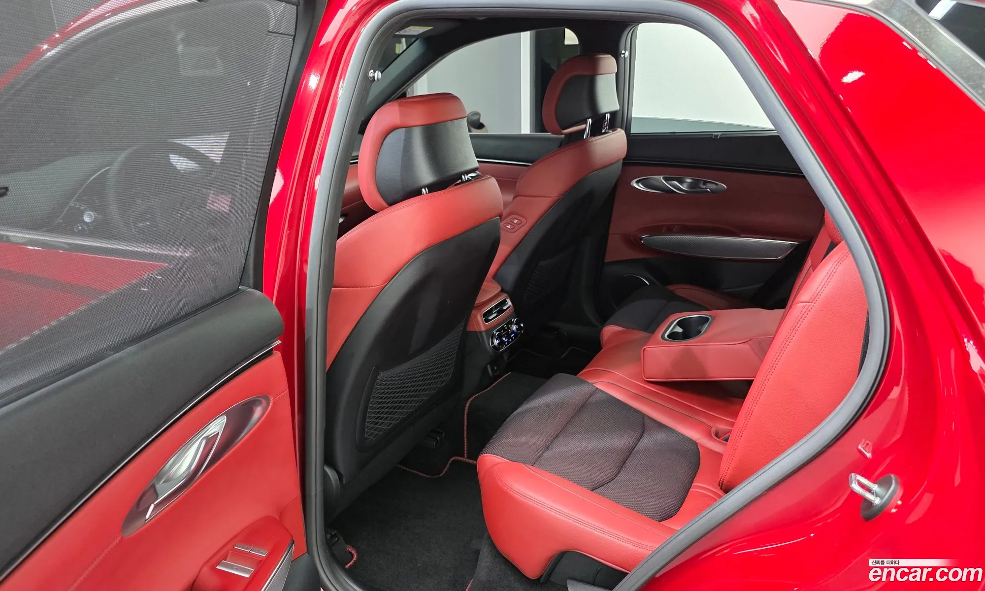 Genesis GV70 2021 — 16