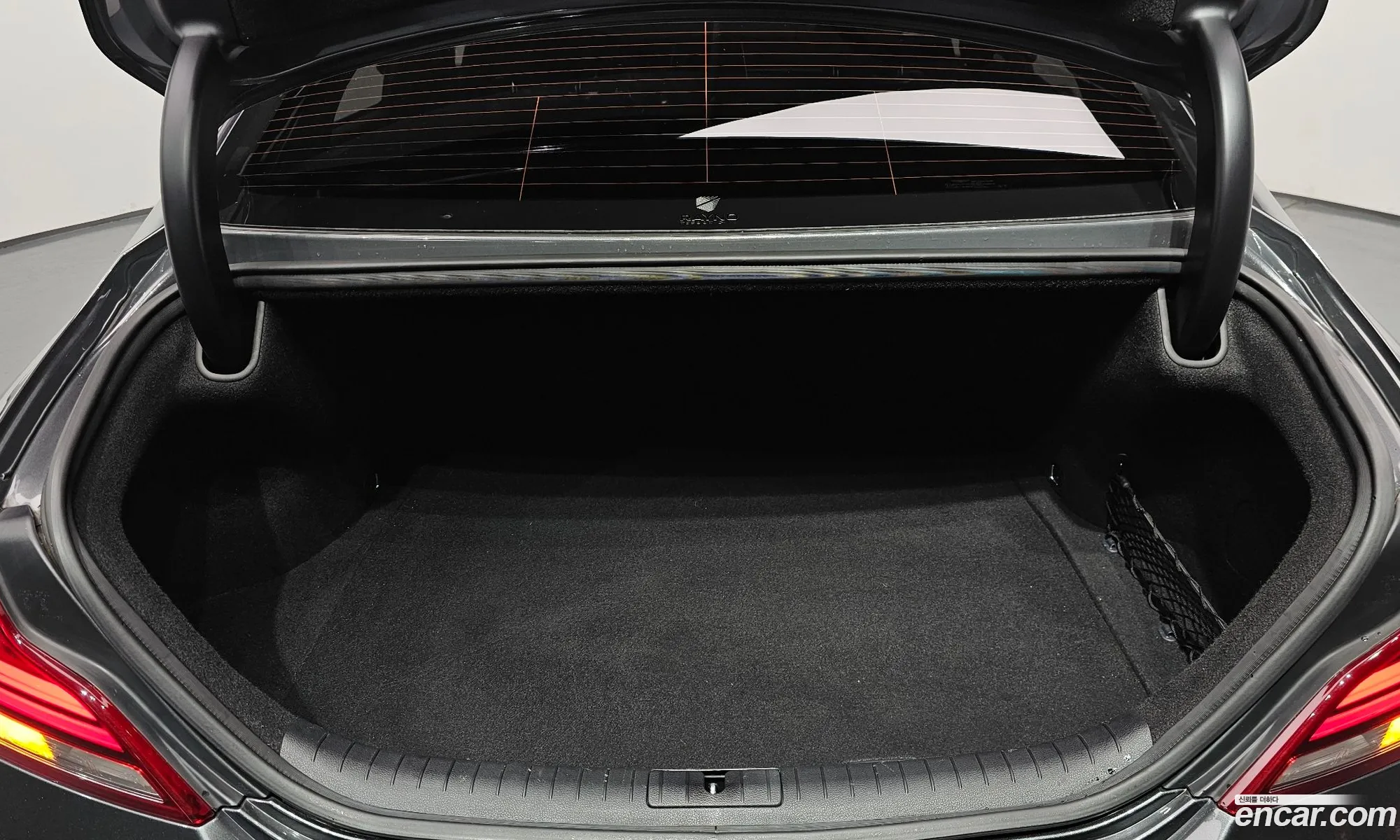 Genesis G70 2018 — 27