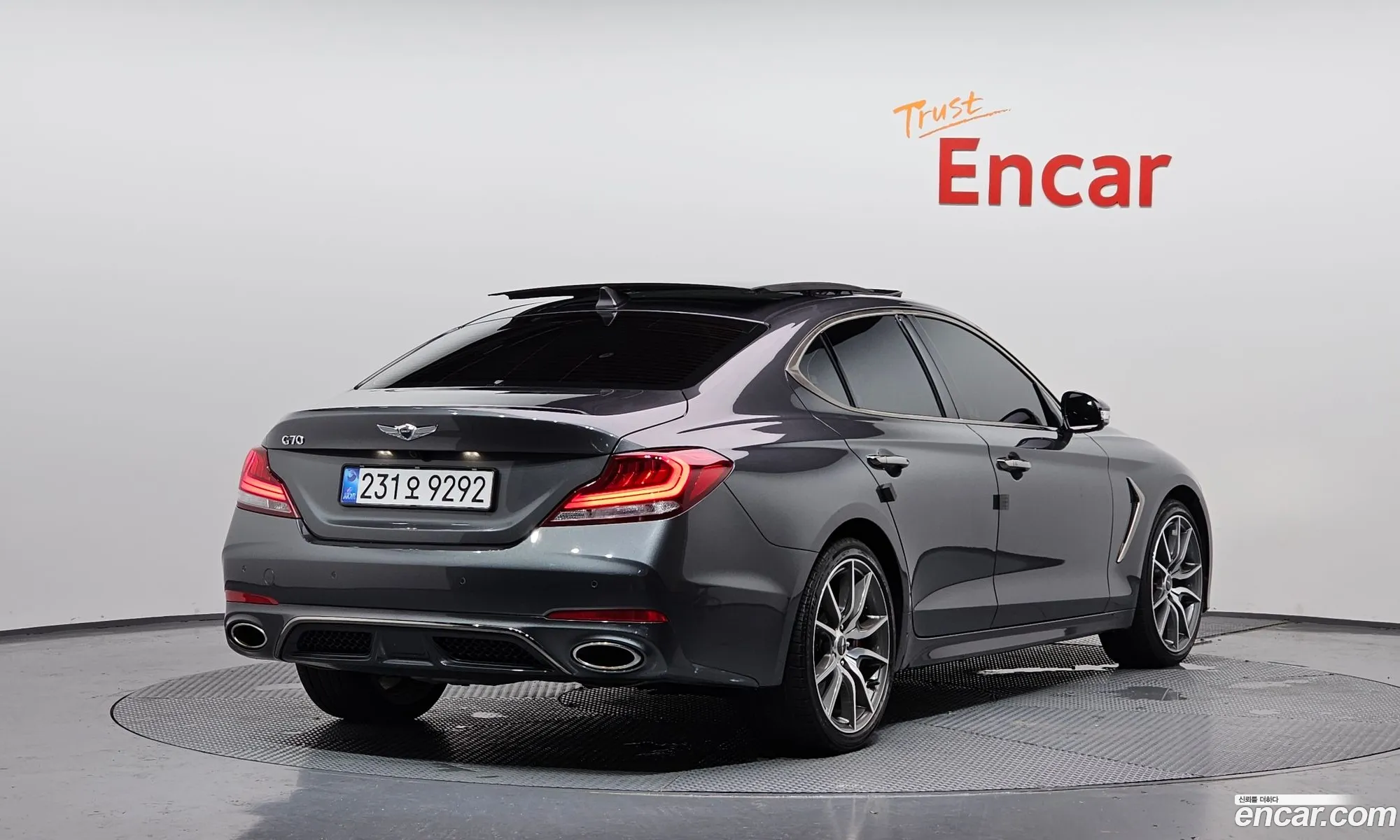 Genesis G70 2018 — 19