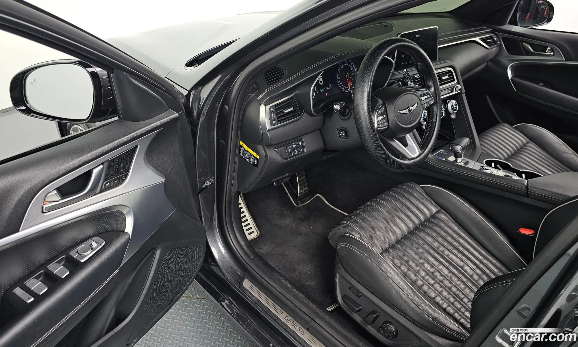 Genesis G70 2018 — 15