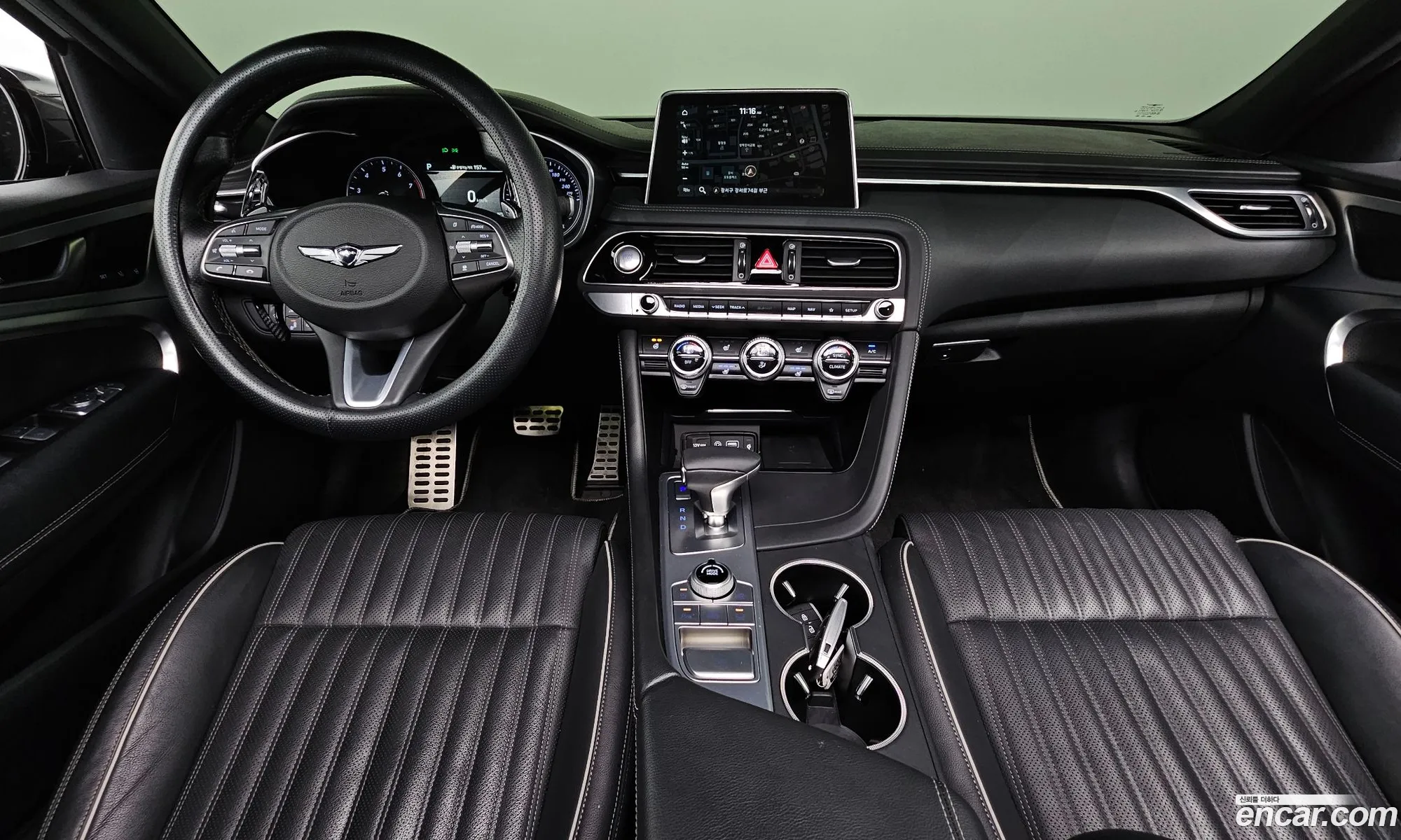 Genesis G70 2018 — 32